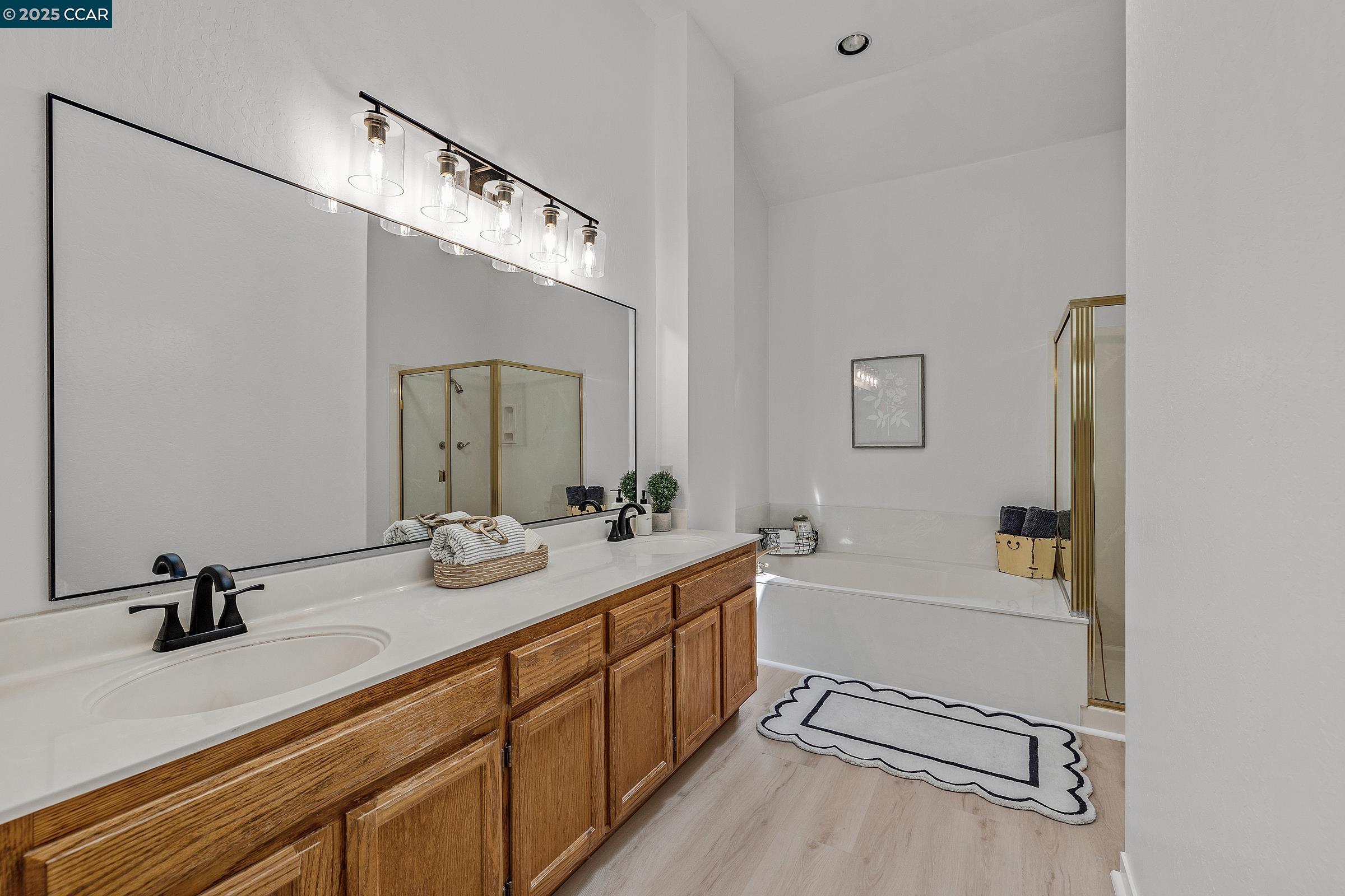 Detail Gallery Image 28 of 33 For 205 Kingswood Ct, Danville,  CA 94506 - 2 Beds | 2/1 Baths