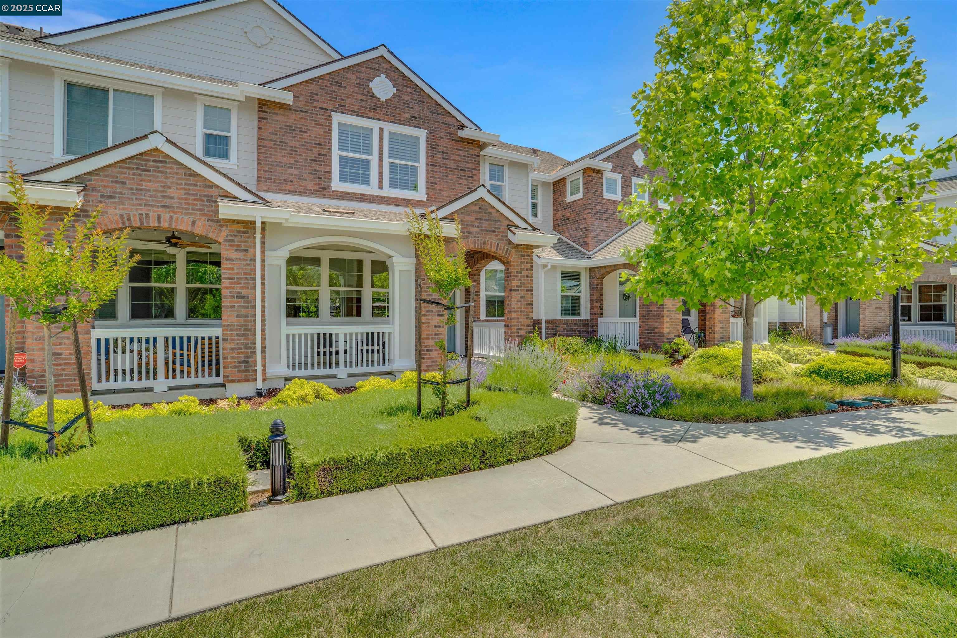 Photo #2: 41102595 Listing 