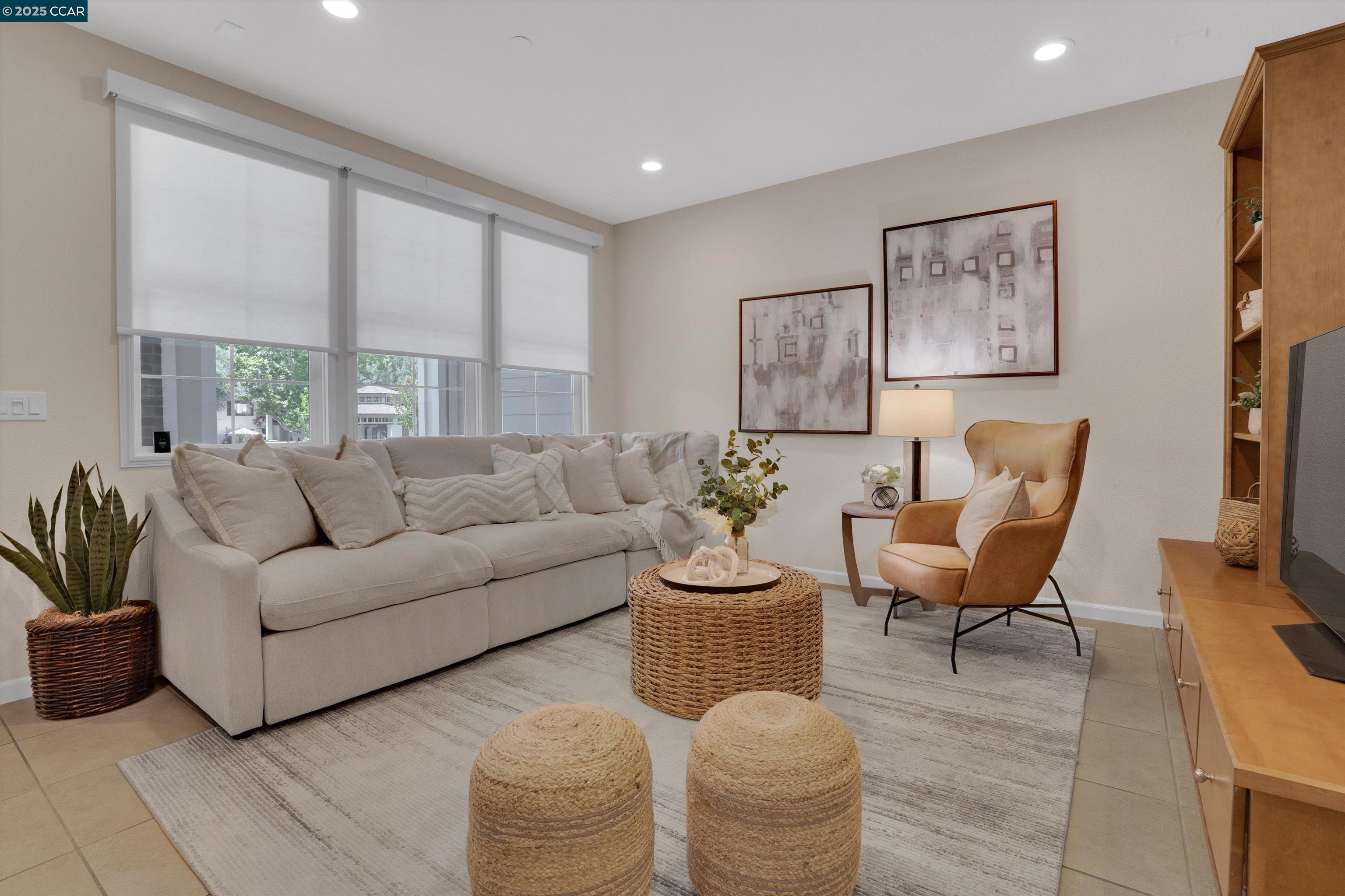 Photo #2: 41102595 Listing 