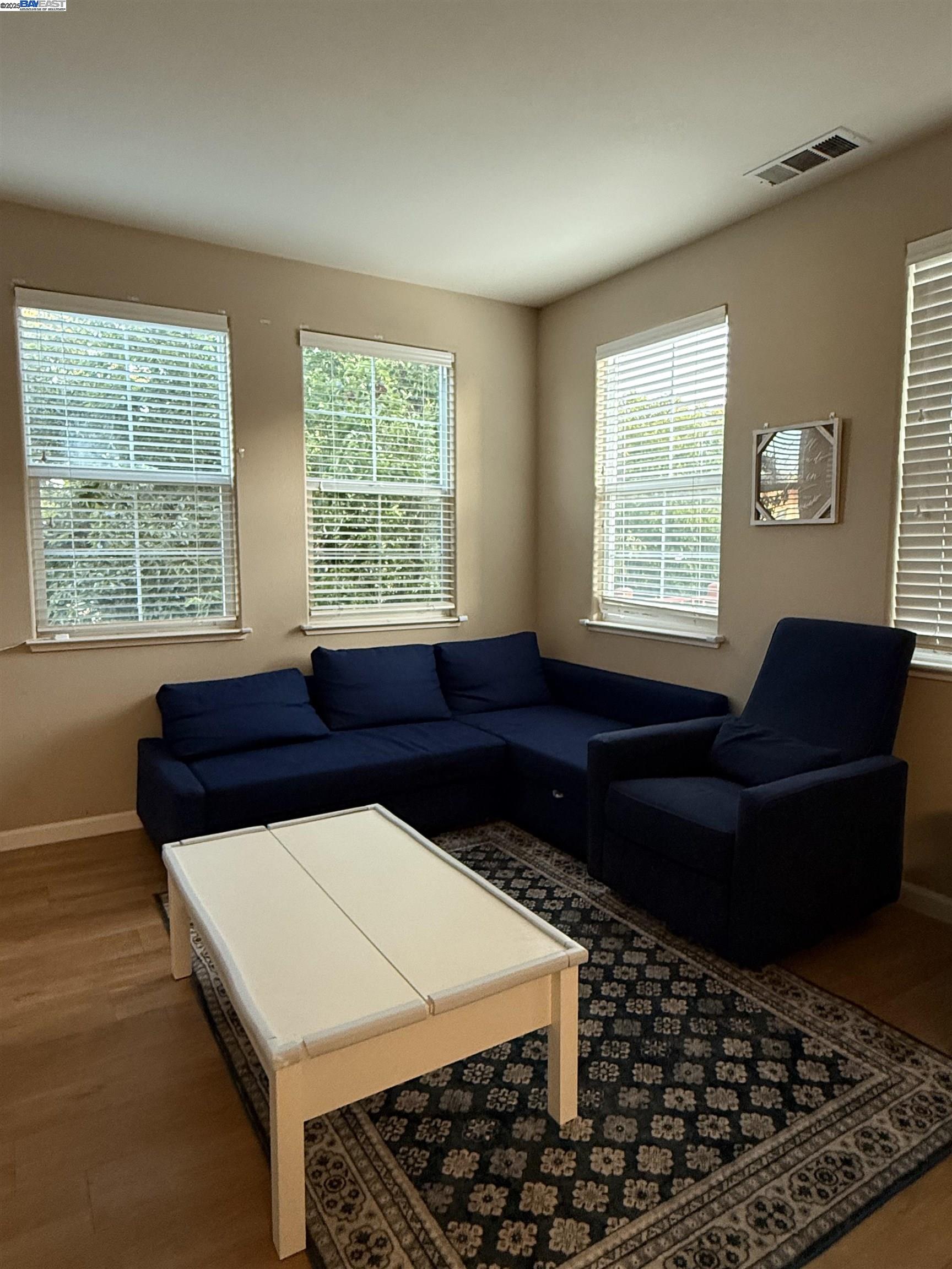 Detail Gallery Image 9 of 11 For 30927 Union City Blvd., Union City,  CA 94587 - 2 Beds | 2 Baths