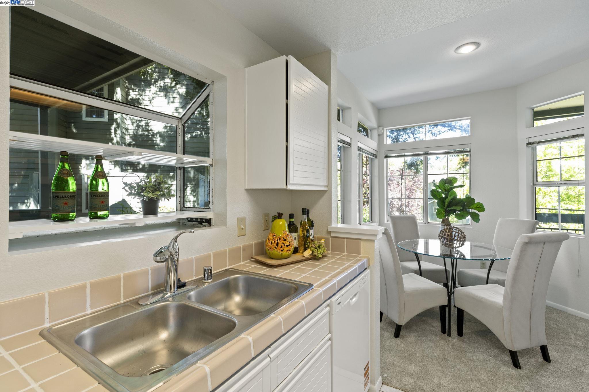 Photo #14: 41102597 Listing: Photo #14