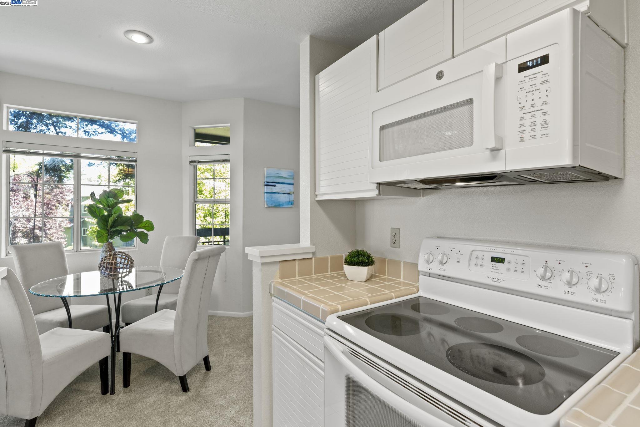 Photo #16: 41102597 Listing: Photo #16