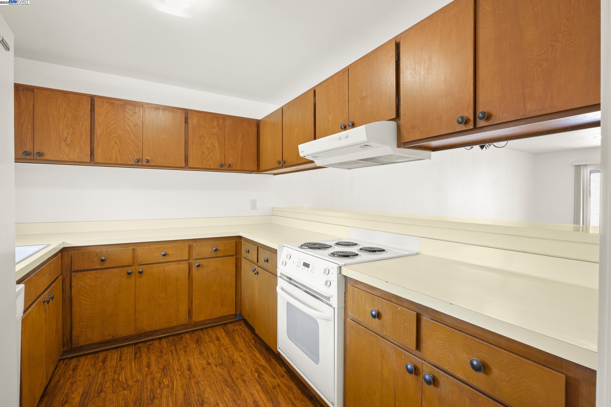 Photo #11: 41102598 Listing: Photo #11