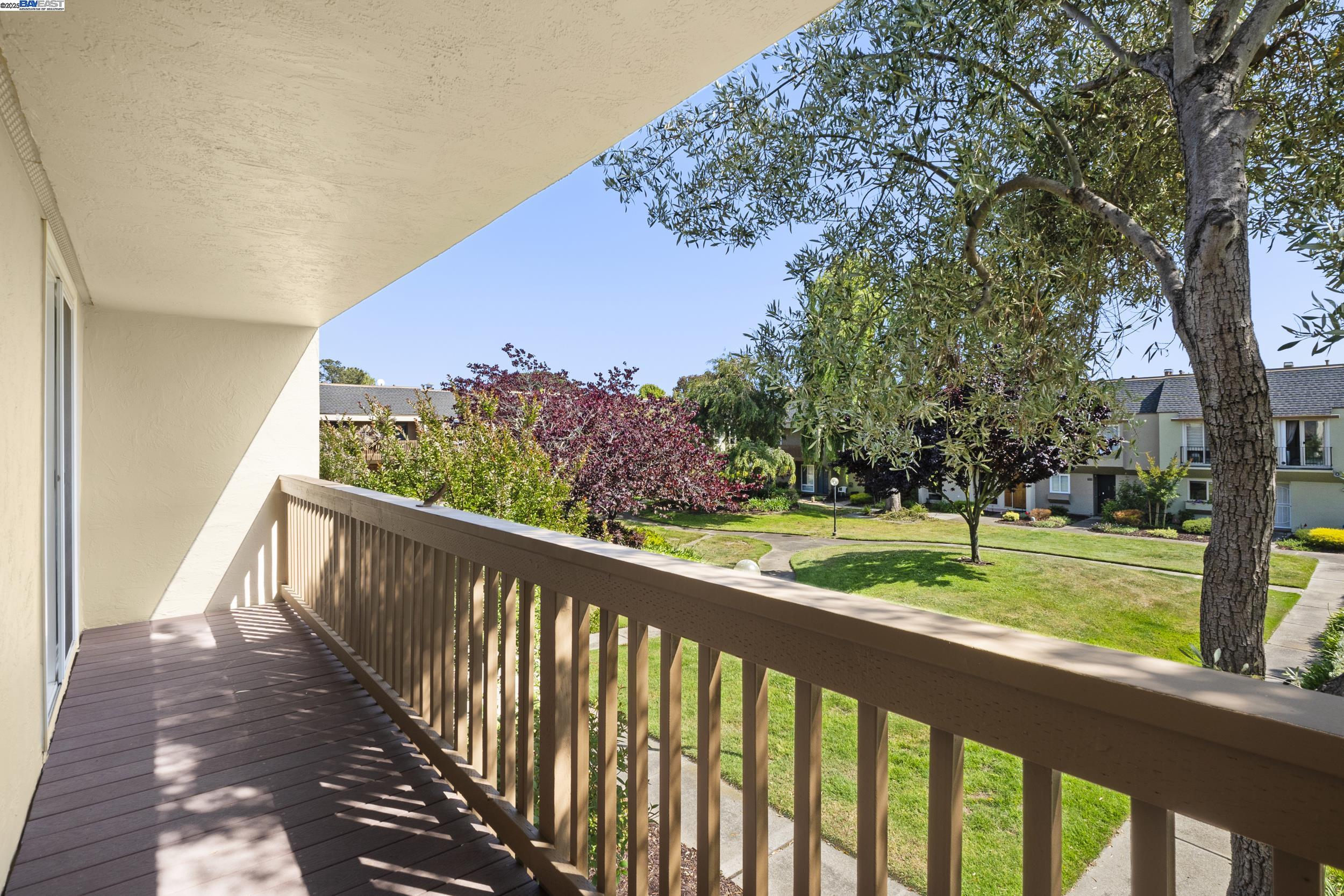 Detail Gallery Image 18 of 39 For 3112 La Campania, Alameda,  CA 94502 - 3 Beds | 2/1 Baths