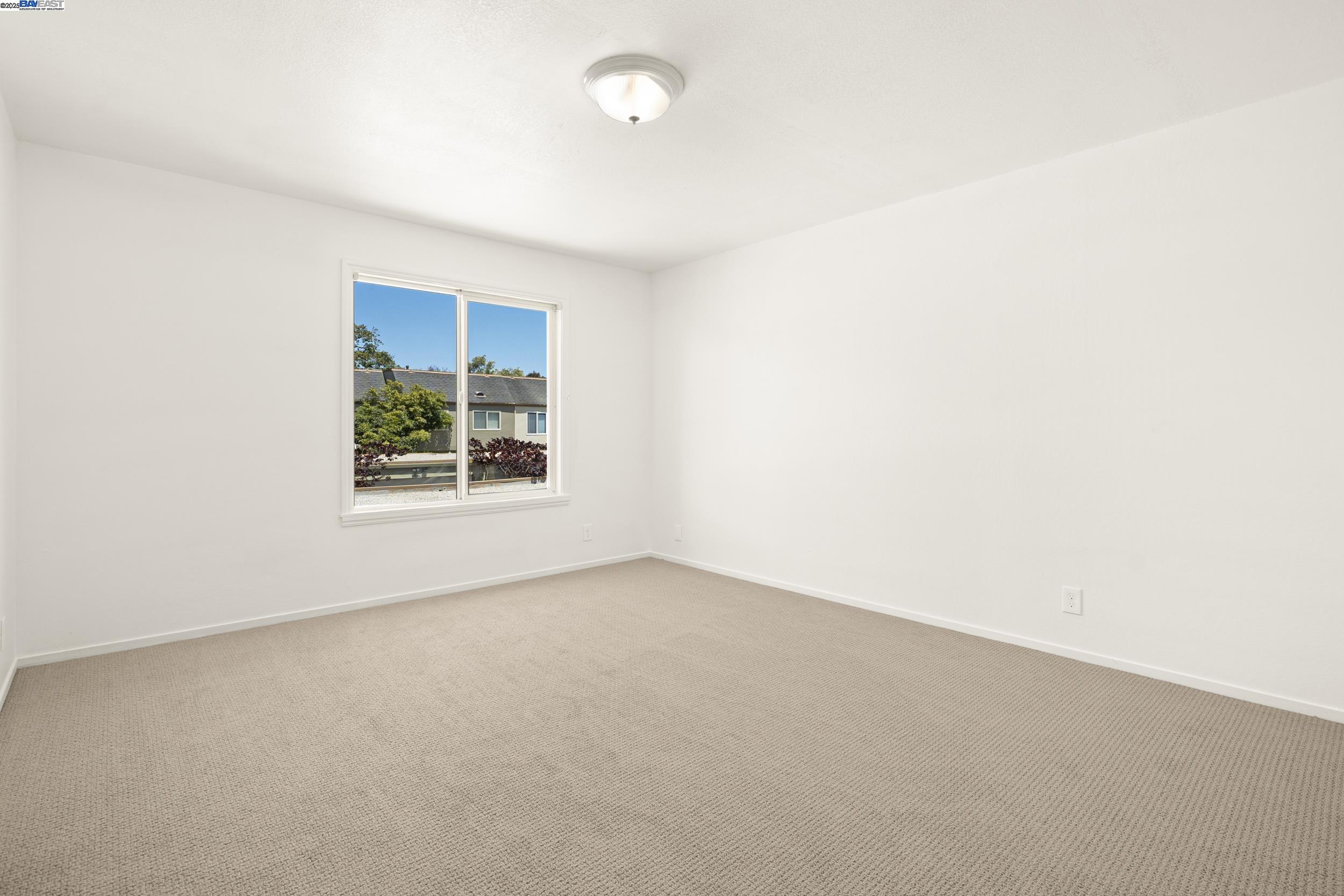 Photo #20: 41102598 Listing: Photo #20