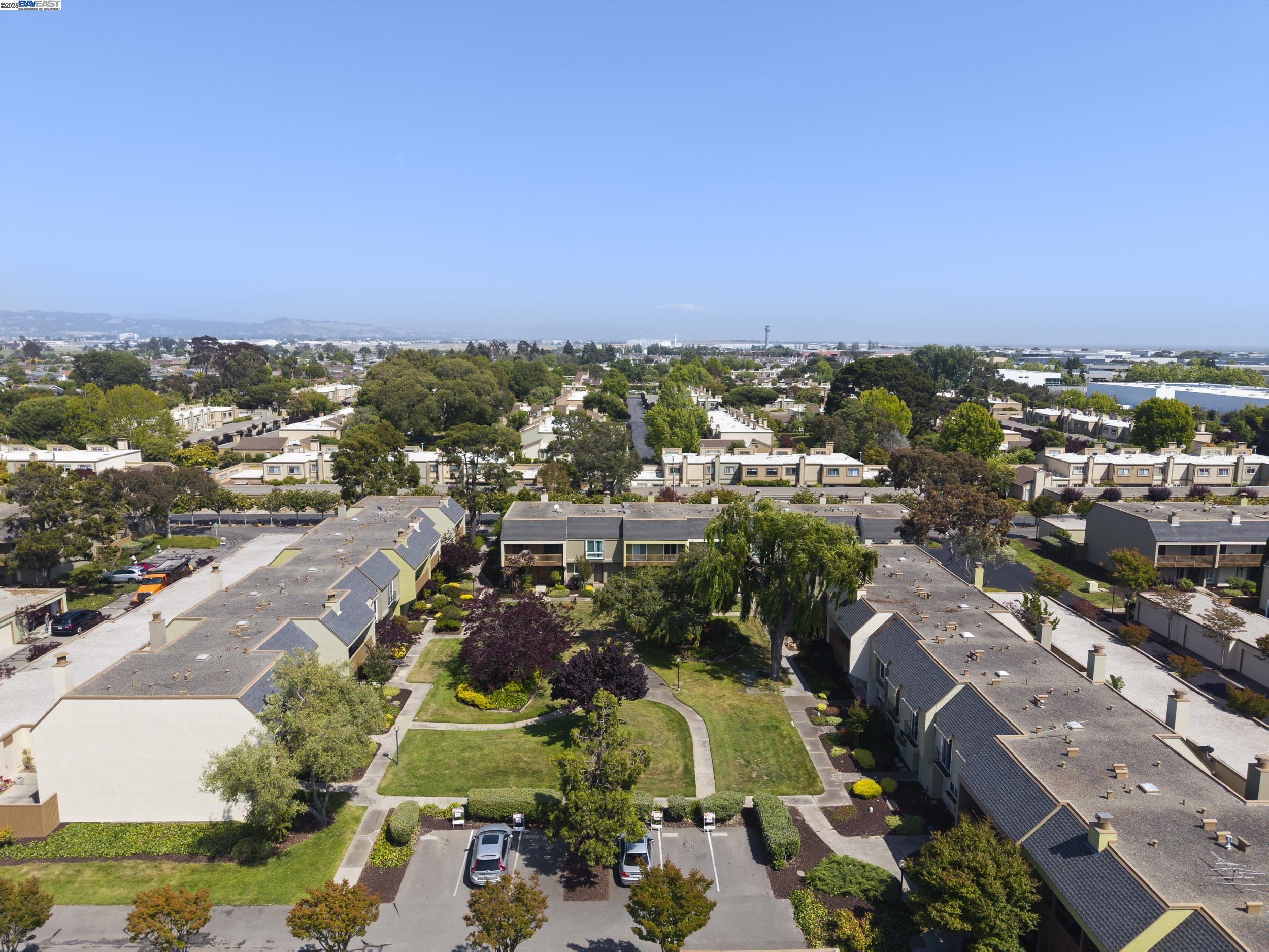 Detail Gallery Image 30 of 39 For 3112 La Campania, Alameda,  CA 94502 - 3 Beds | 2/1 Baths