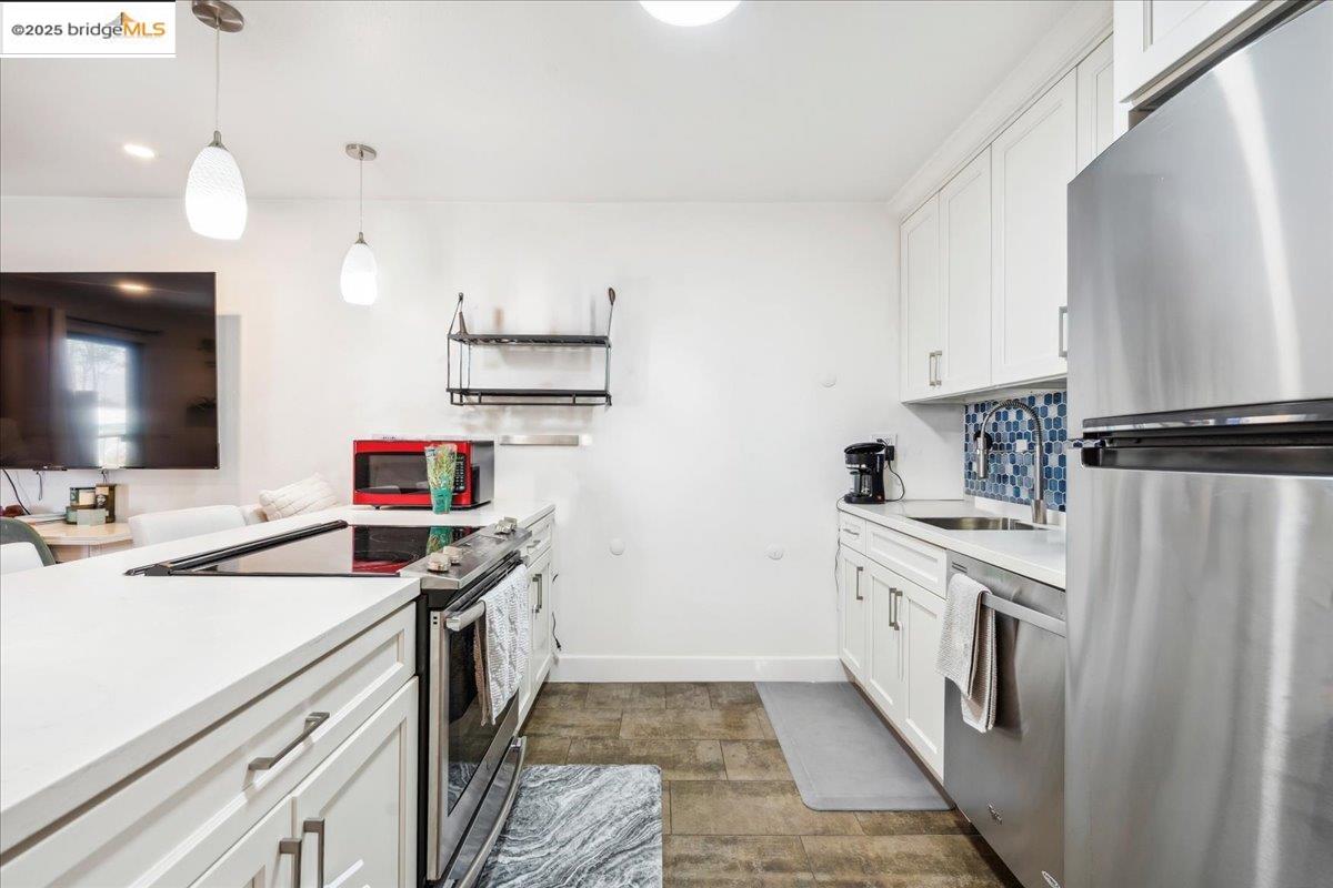 Detail Gallery Image 8 of 28 For 5 Embarcadero #130,  Oakland,  CA 94607 - 1 Beds | 1 Baths