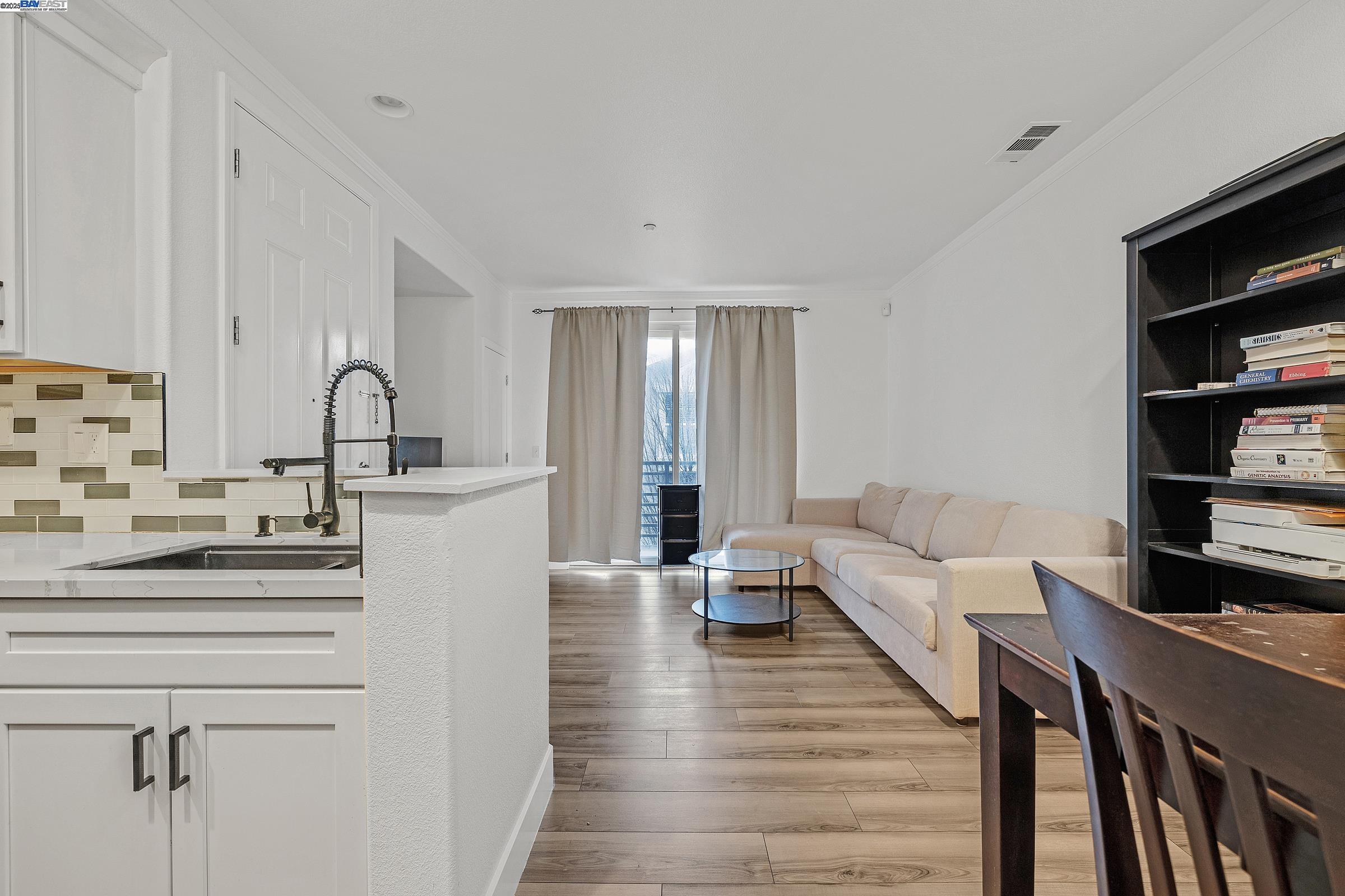 Detail Gallery Image 19 of 32 For 1594 Tucker St #56,  Oakland,  CA 94603 - 2 Beds | 2 Baths