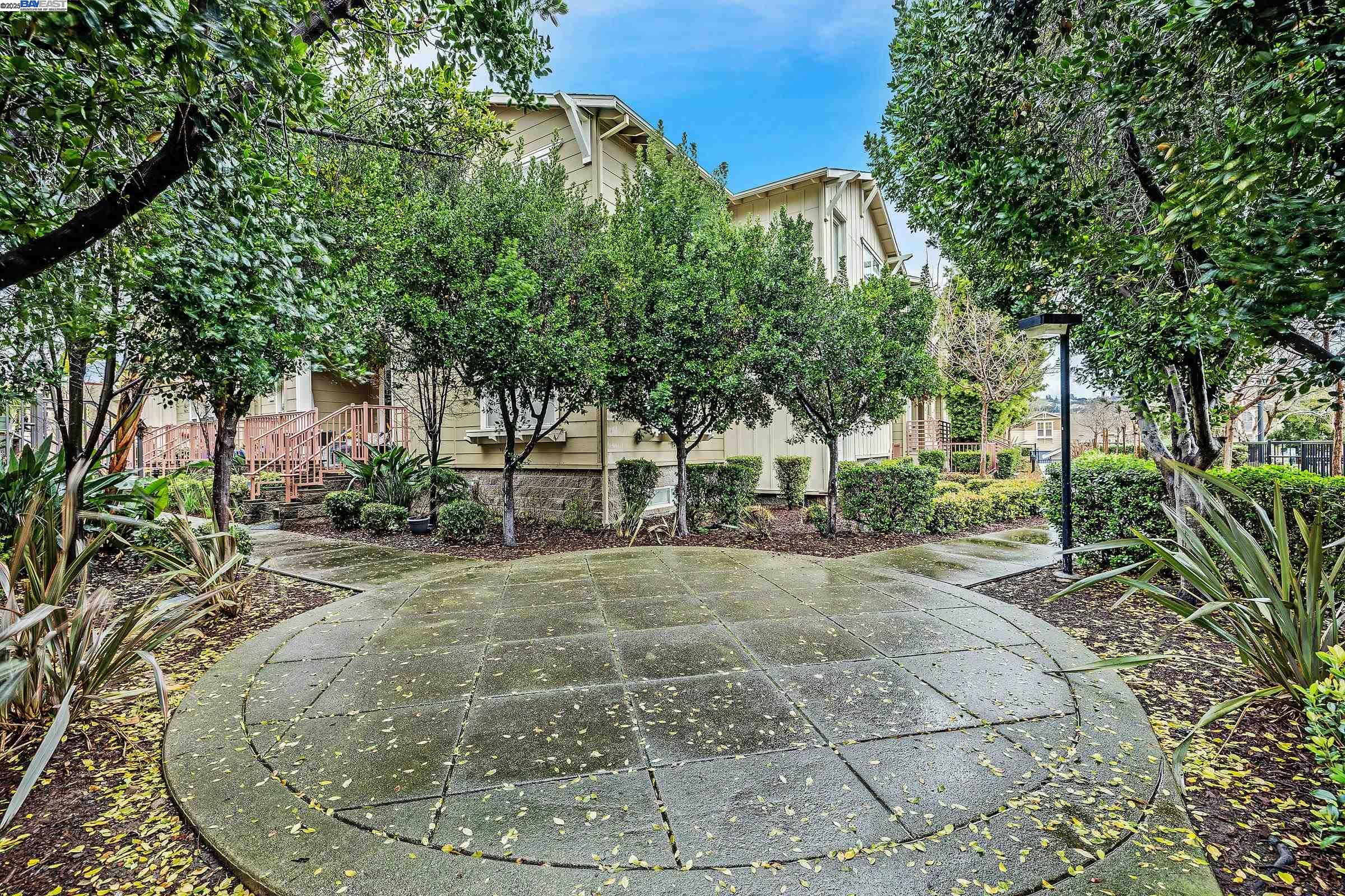 Detail Gallery Image 20 of 32 For 1594 Tucker St #56,  Oakland,  CA 94603 - 2 Beds | 2 Baths