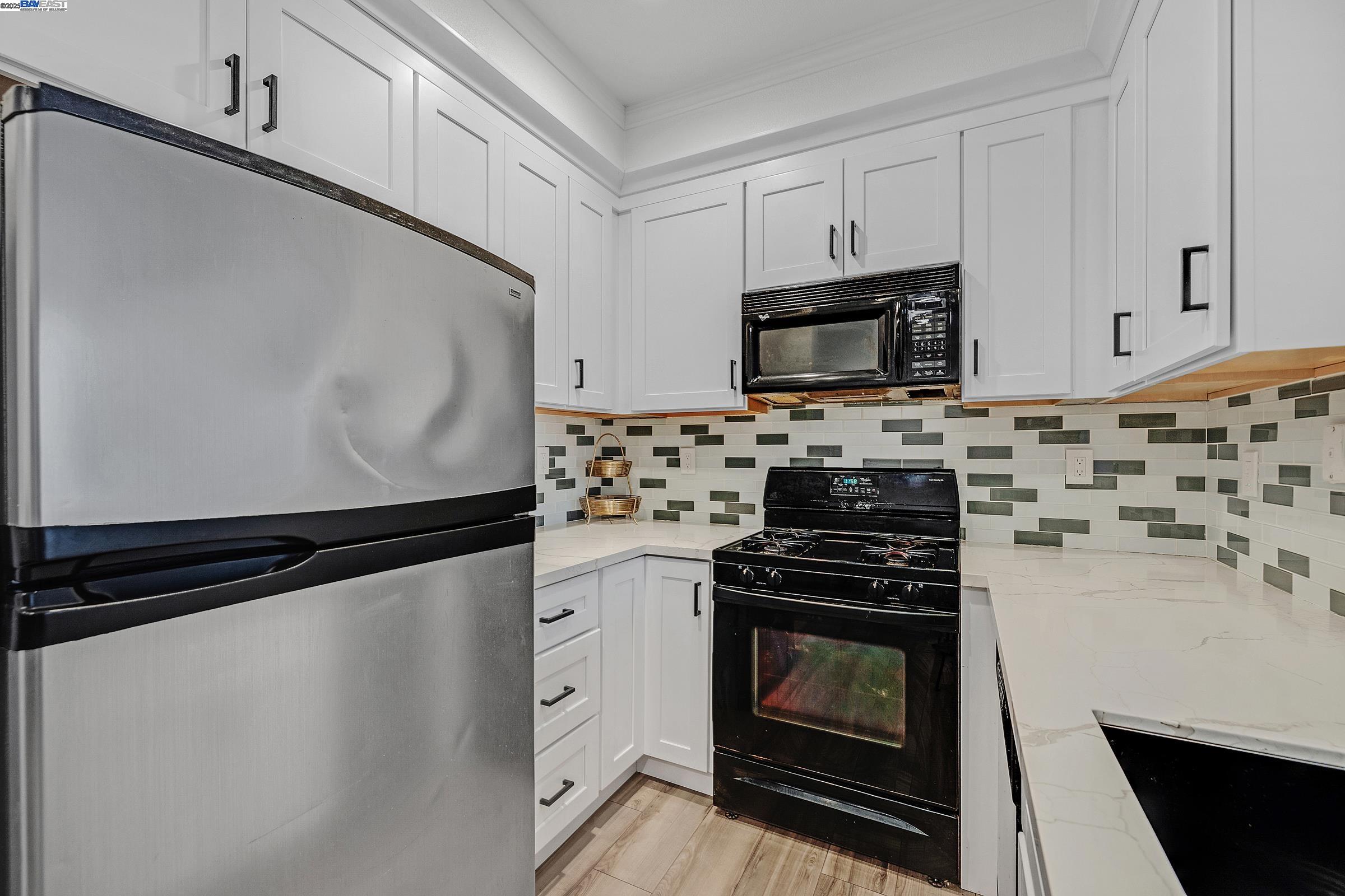 Photo #3: 41102603 Listing 