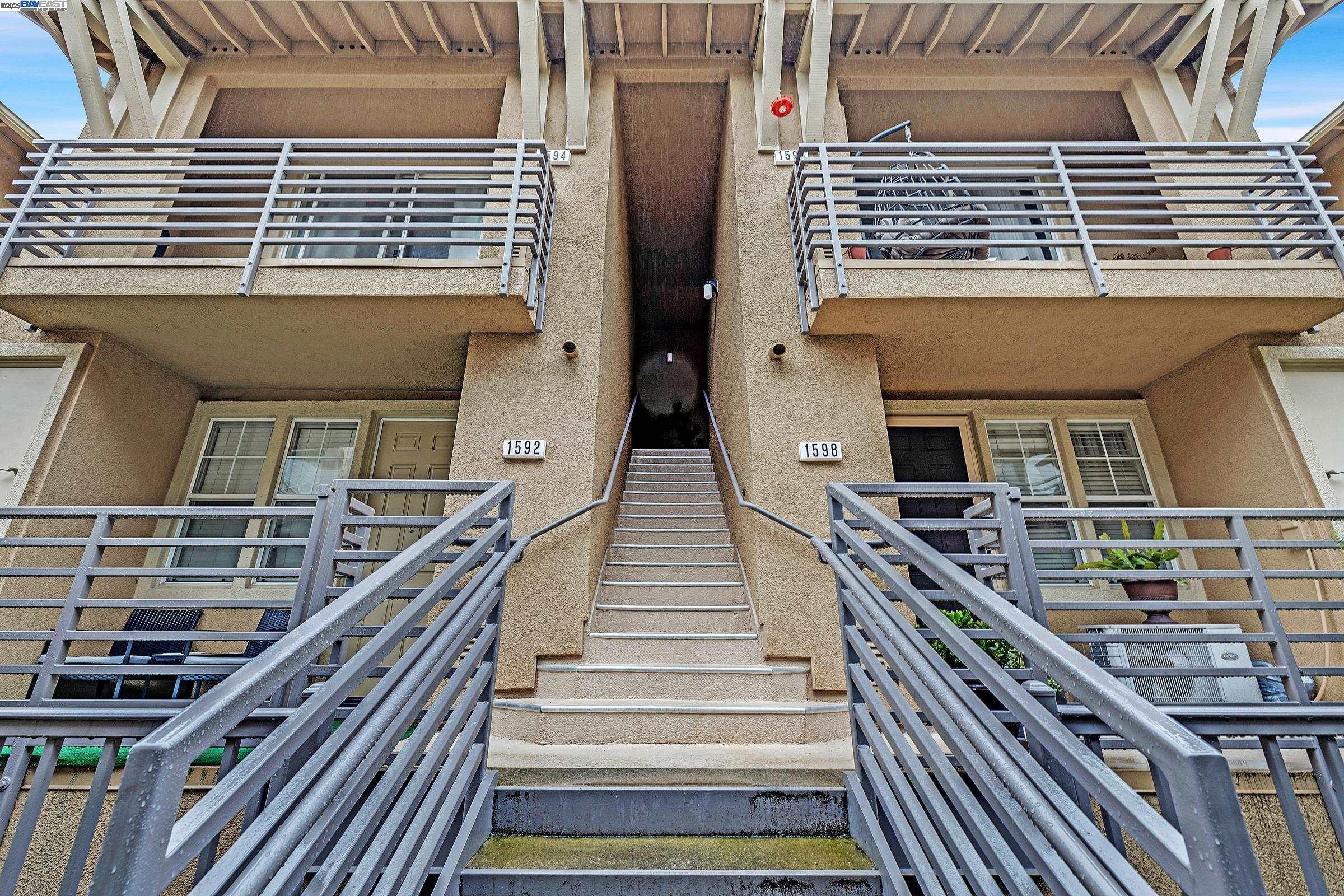Detail Gallery Image 26 of 32 For 1594 Tucker St #56,  Oakland,  CA 94603 - 2 Beds | 2 Baths