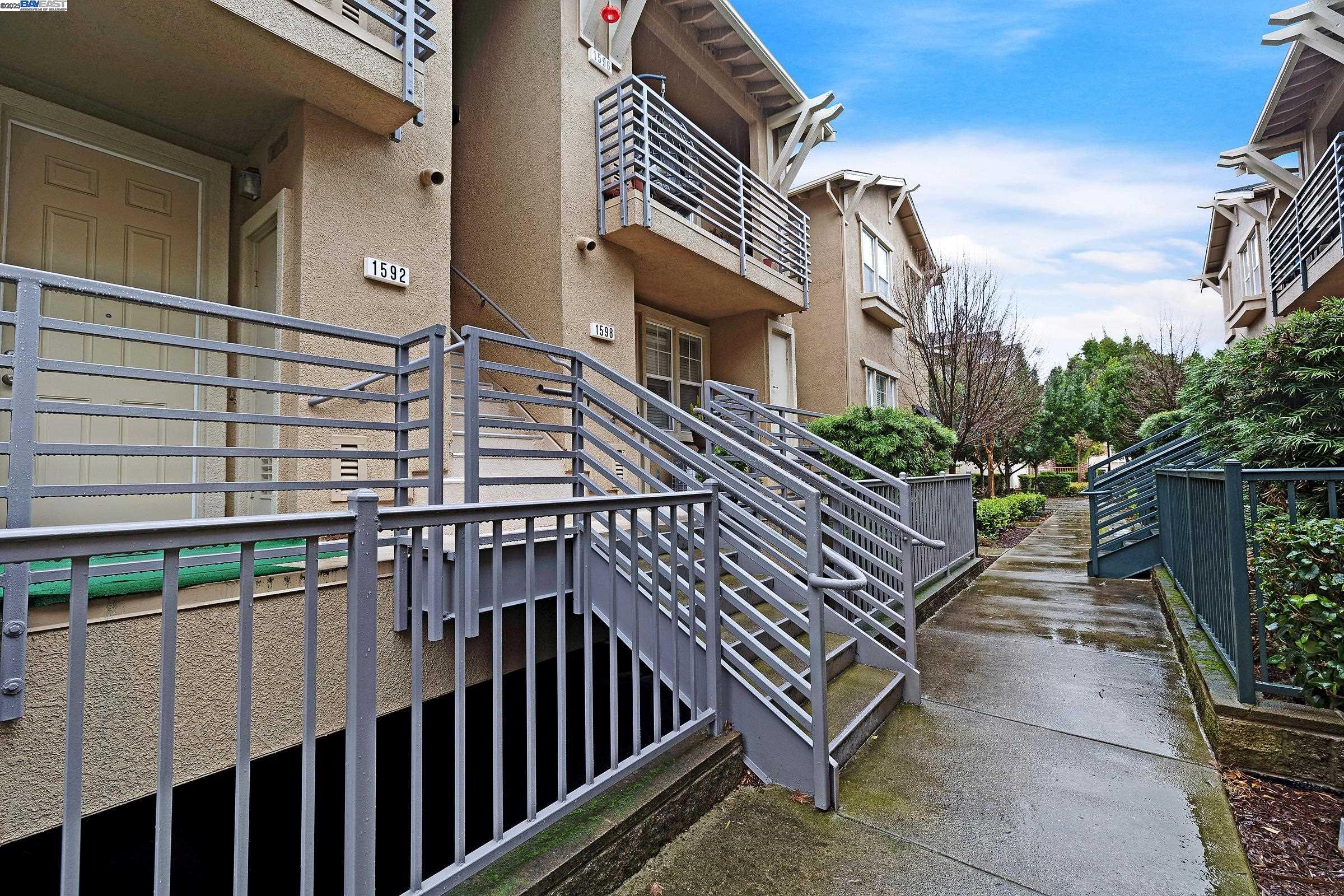 Detail Gallery Image 27 of 32 For 1594 Tucker St #56,  Oakland,  CA 94603 - 2 Beds | 2 Baths