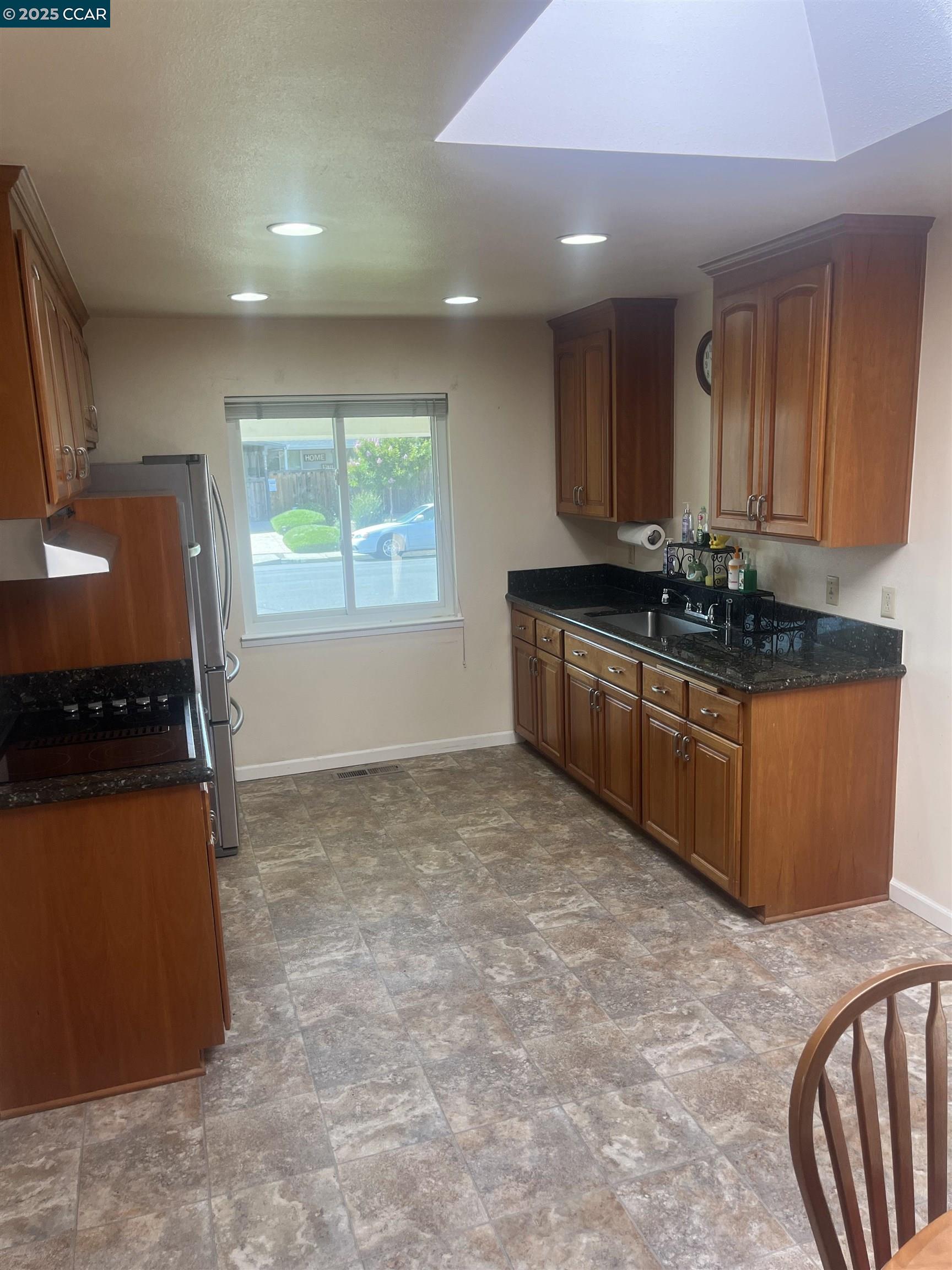Detail Gallery Image 7 of 29 For 3455 Halifax Way, Concord,  CA 94520 - 3 Beds | 2/1 Baths