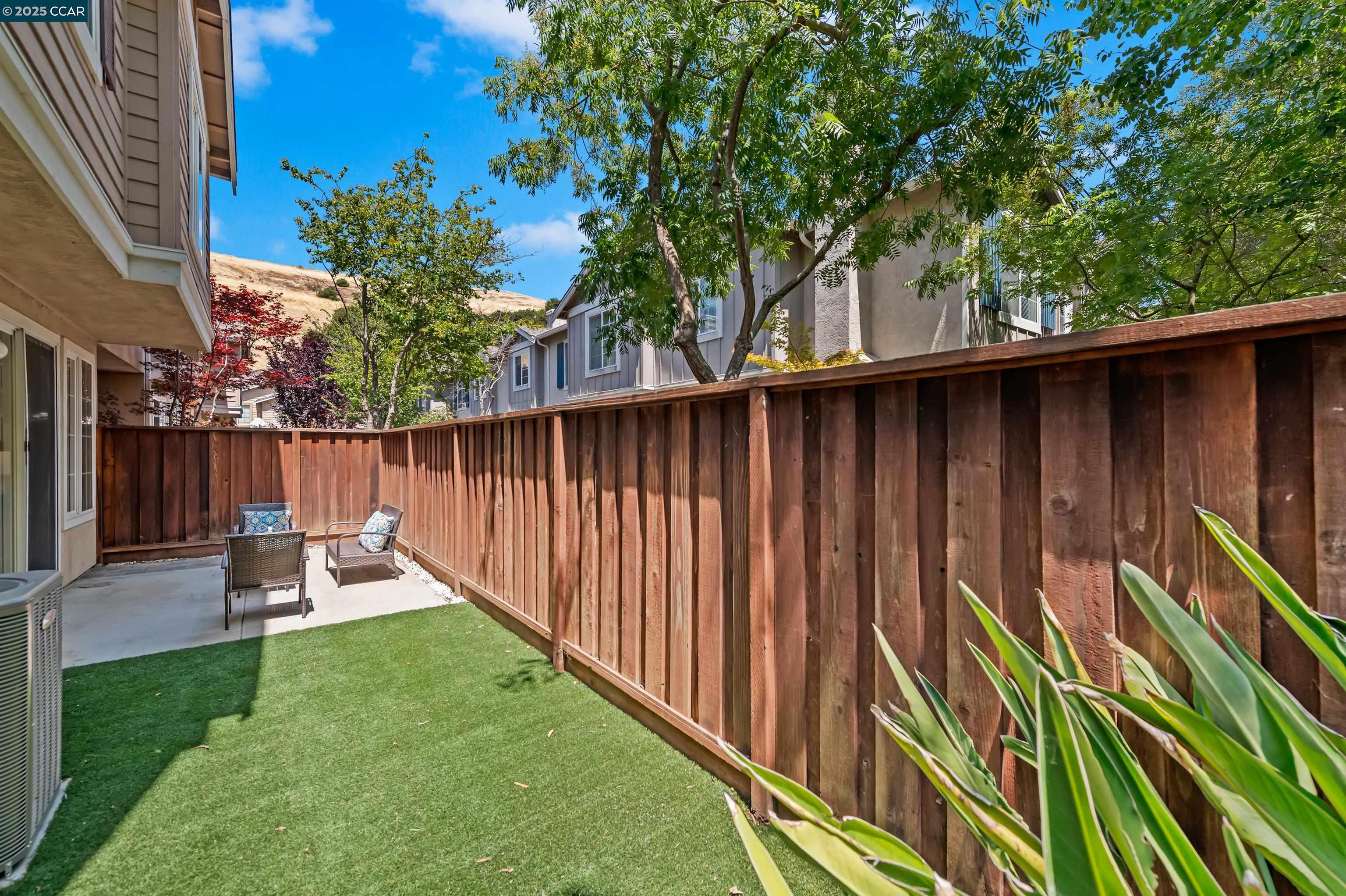 Detail Gallery Image 21 of 25 For 10647 Mcbride Ln, Dublin,  CA 94568 - 3 Beds | 2/1 Baths
