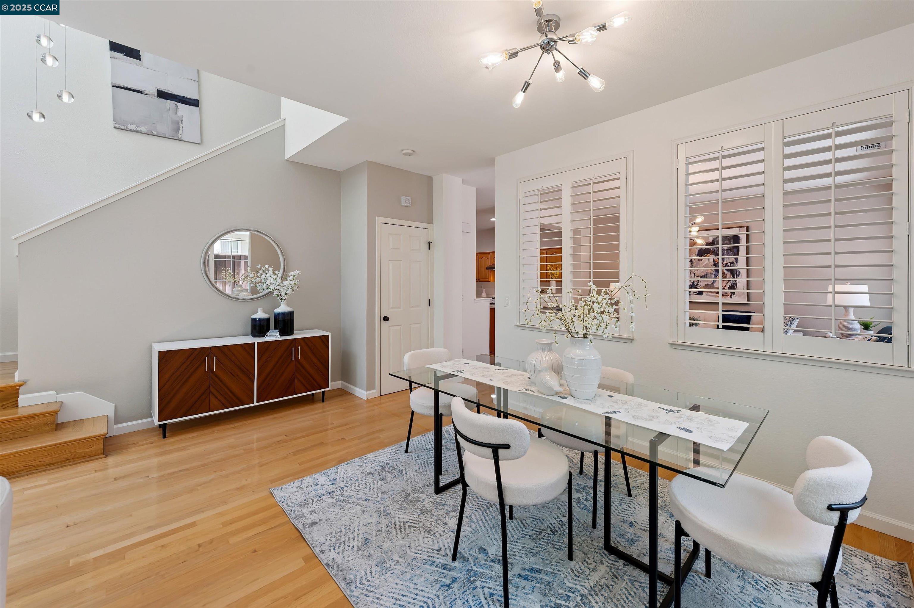 Photo #6: 41102608 Listing 