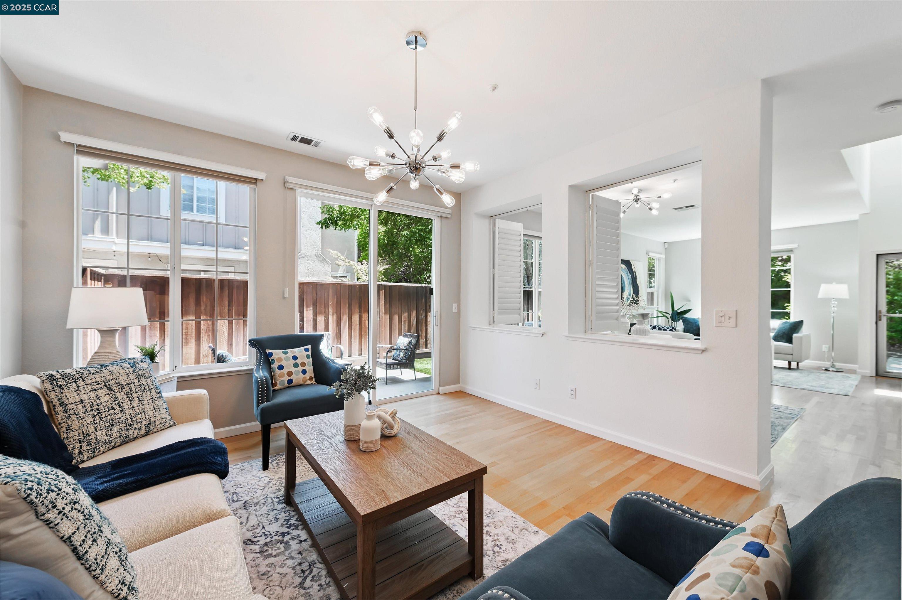 Detail Gallery Image 8 of 25 For 10647 Mcbride Ln, Dublin,  CA 94568 - 3 Beds | 2/1 Baths
