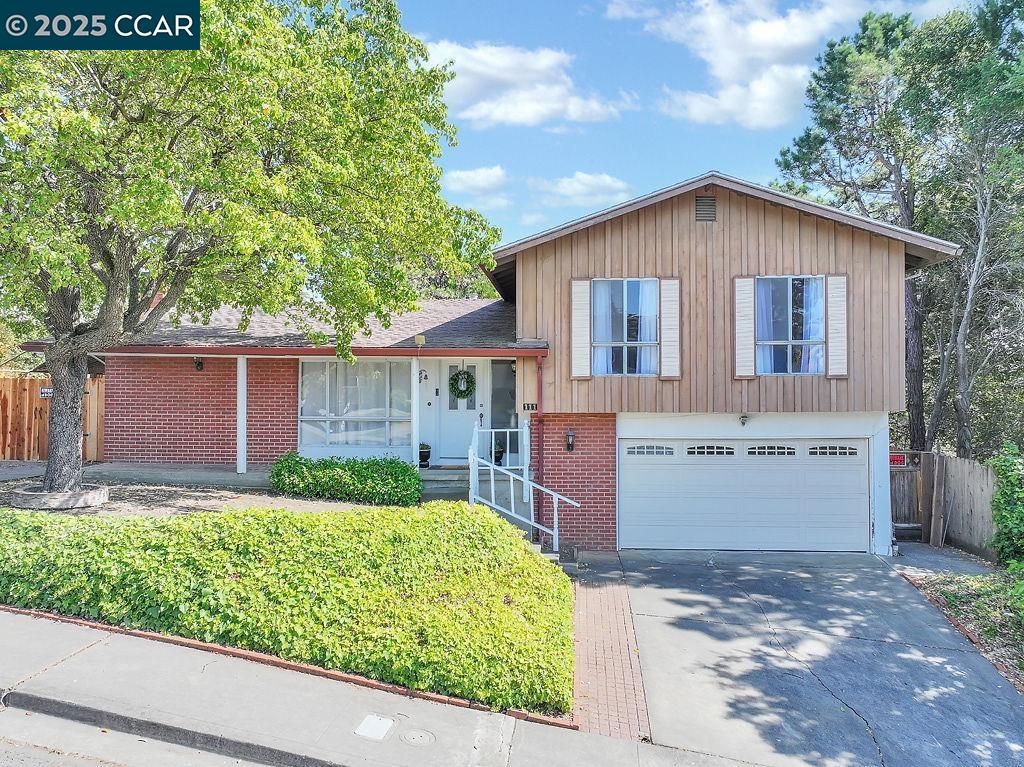 Detail Gallery Image 1 of 1 For 111 Castile Street, Vallejo,  CA 94591-7613 - 4 Beds | 2 Baths