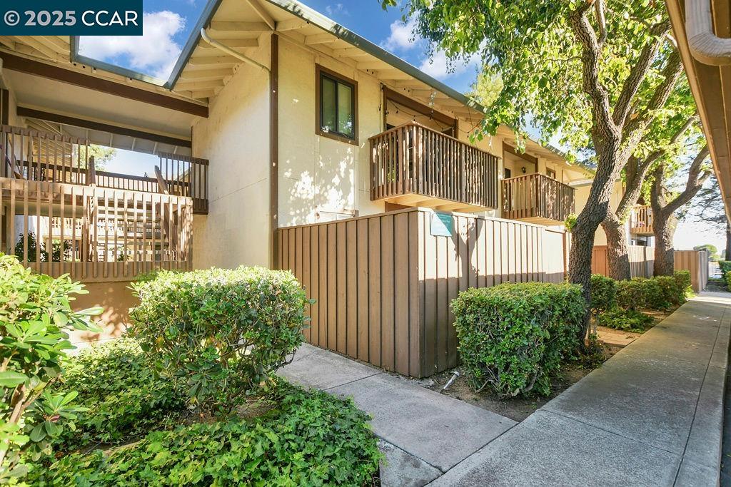 MLS: 41102610 Condo For Sale