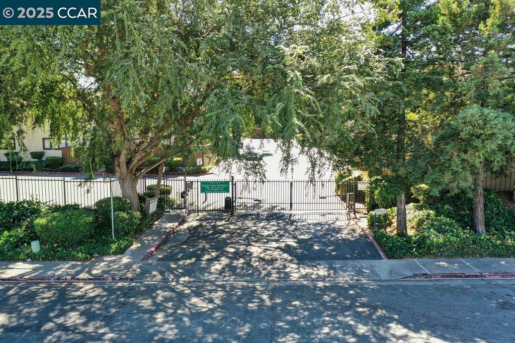 Photo #23: 41102610 Listing: Photo #23