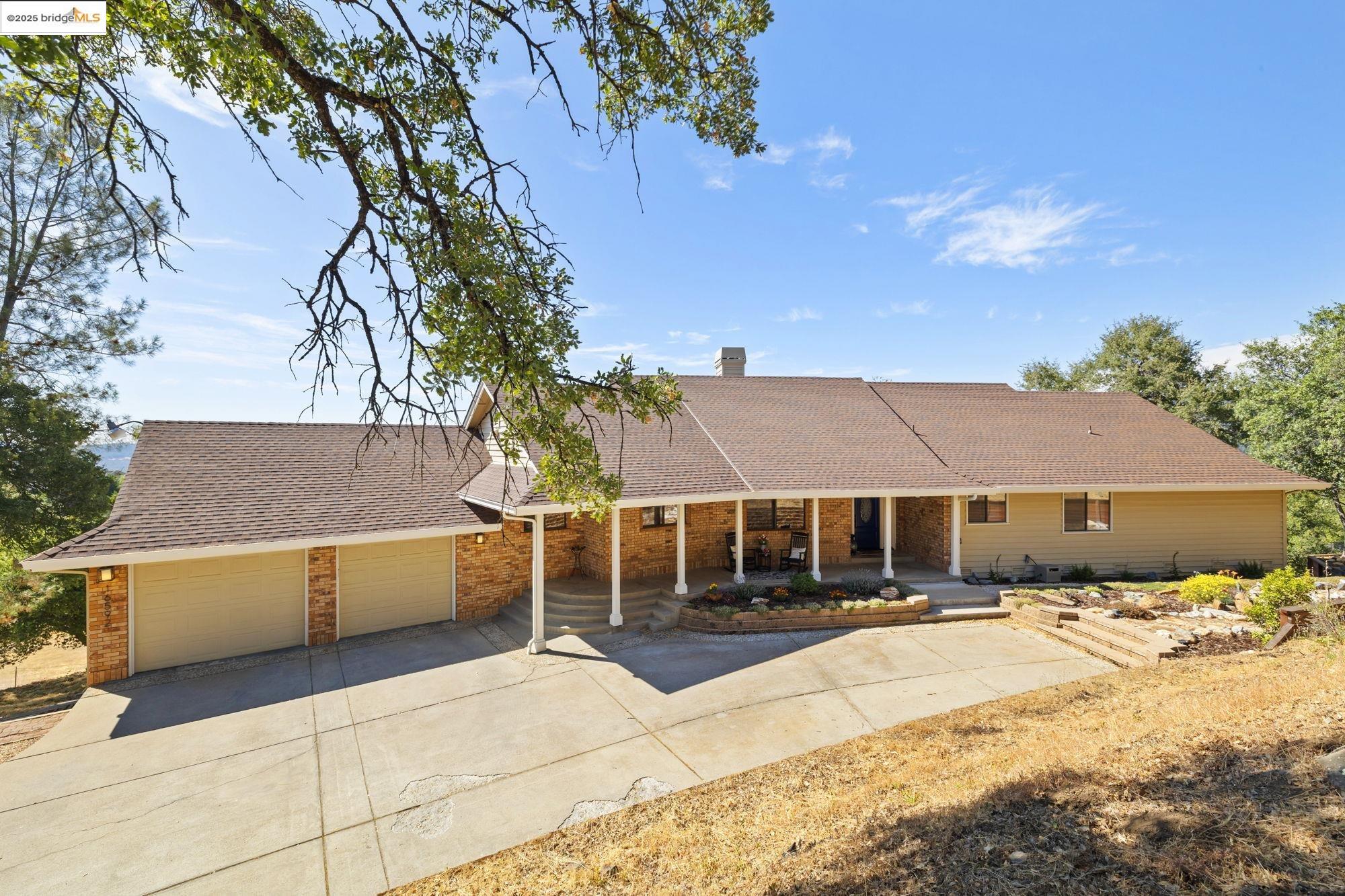 Detail Gallery Image 1 of 1 For 16592 Parkridge Ave, Sonora,  CA 95370 - 3 Beds | 2 Baths
