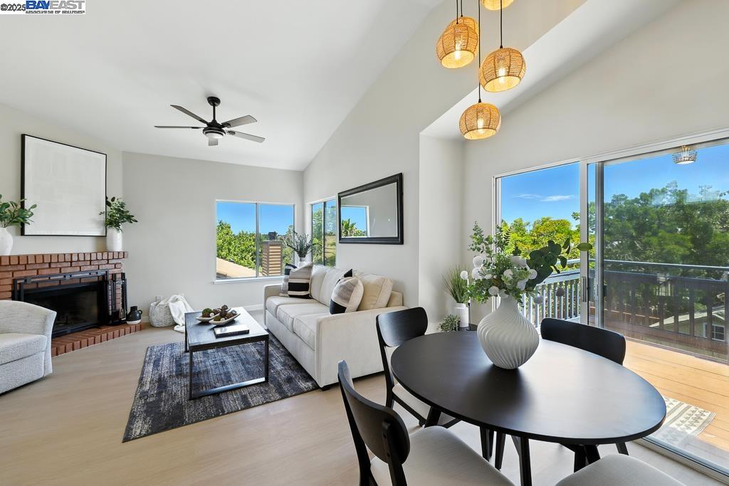 Detail Gallery Image 11 of 52 For 5113 Tumbleweed Ct, Antioch,  CA 94531 - 3 Beds | 2/1 Baths