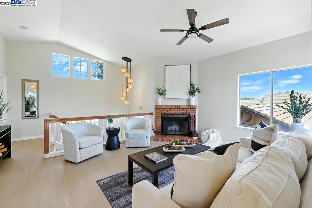 Detail Gallery Image 5 of 52 For 5113 Tumbleweed Ct, Antioch,  CA 94531 - 3 Beds | 2/1 Baths