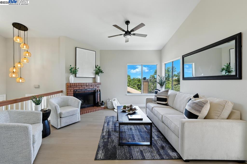 Detail Gallery Image 7 of 52 For 5113 Tumbleweed Ct, Antioch,  CA 94531 - 3 Beds | 2/1 Baths