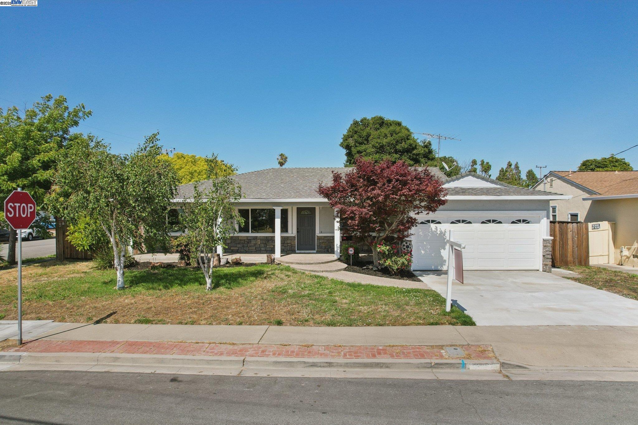 36302 Frobisher Dr, Fremont, California 94536, 3 Bedrooms Bedrooms, 6 Rooms Rooms,2 BathroomsBathrooms,Residential,For Sale,36302 Frobisher Dr,41102613