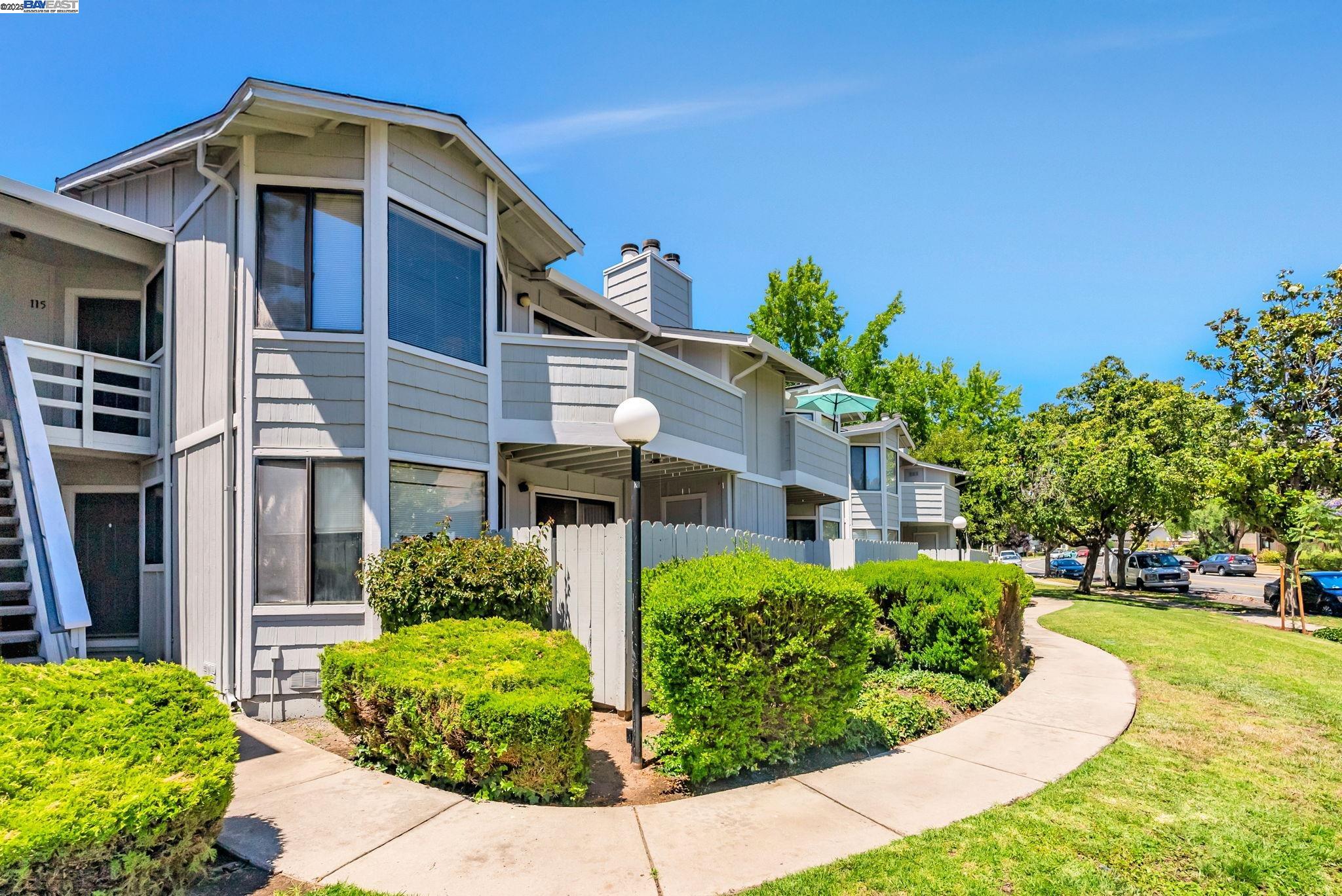 MLS: 41102614 Condo For Sale