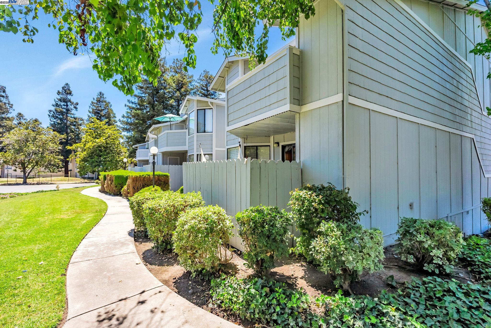 Photo #2: 41102614 Listing 