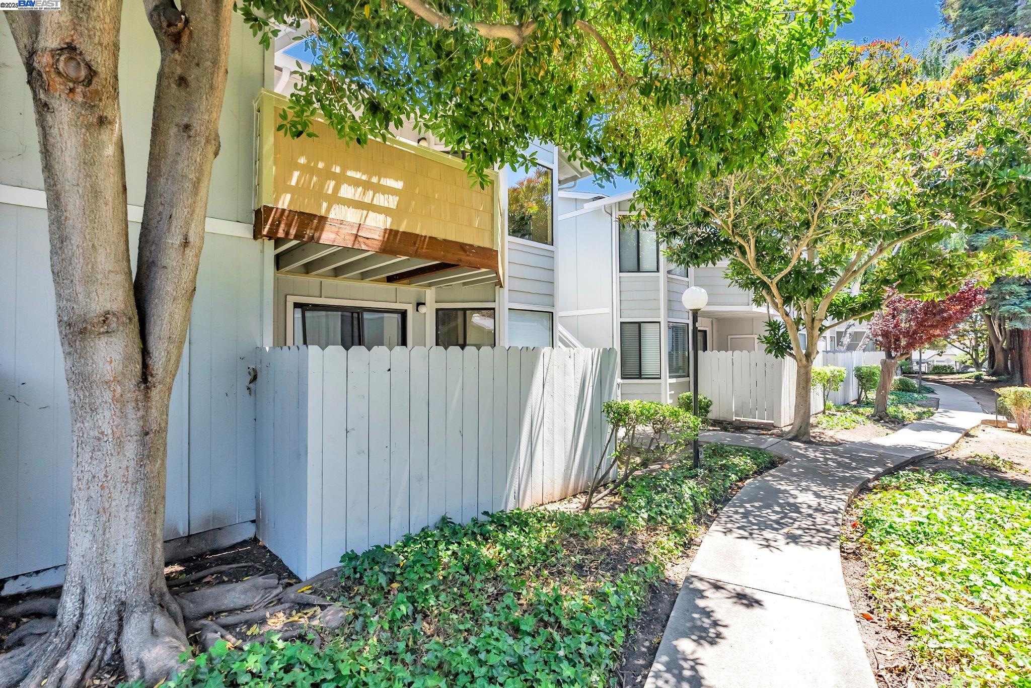 Photo #5: 41102614 Listing 