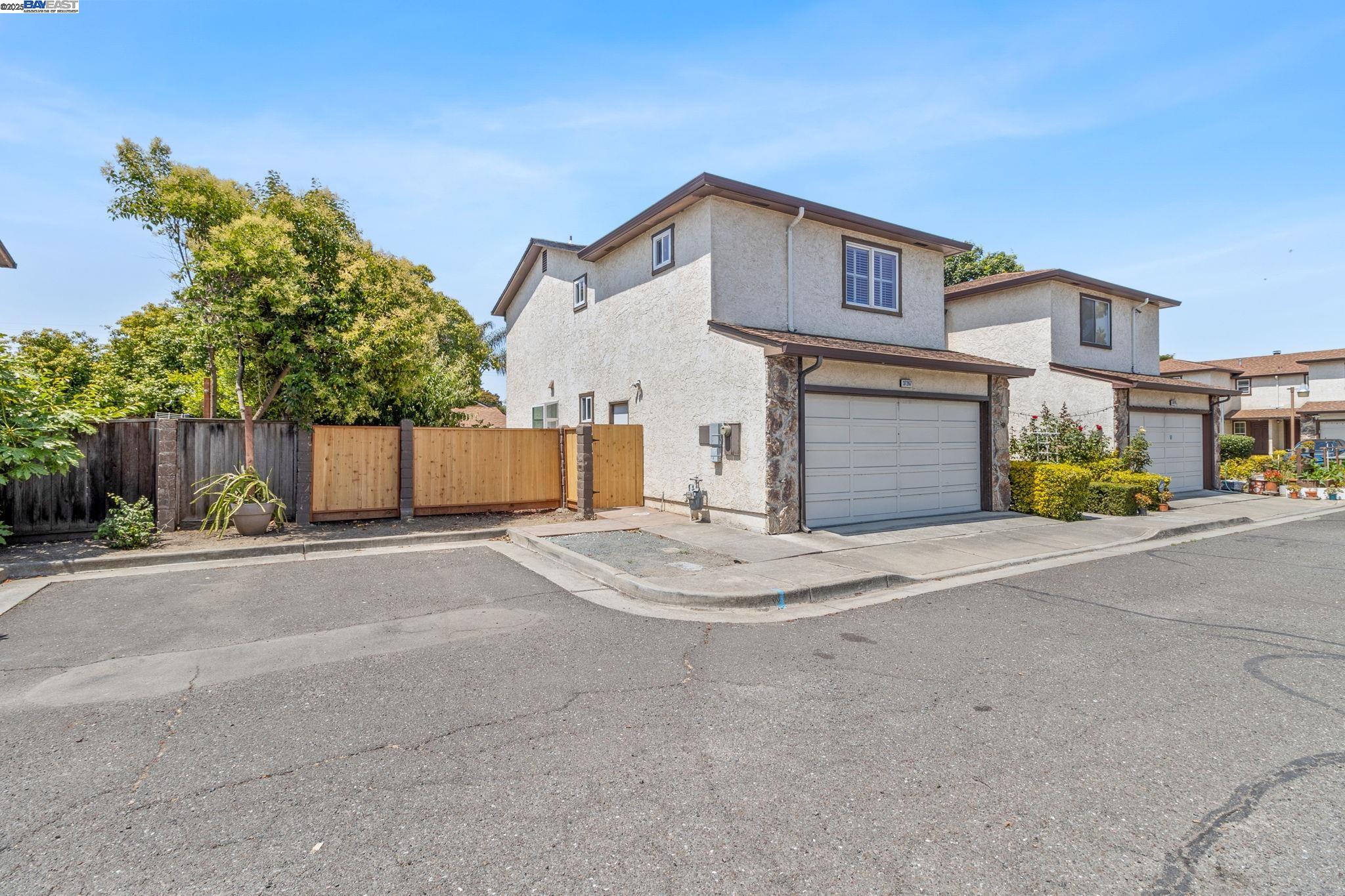 Photo #3: 41102619 Listing 