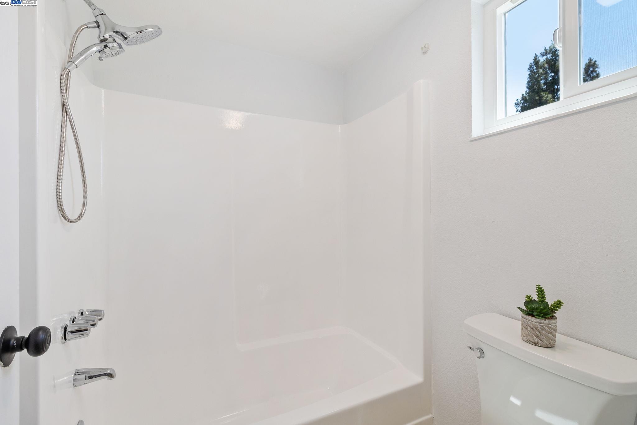 Photo #22: 41102619 Listing: Photo #22