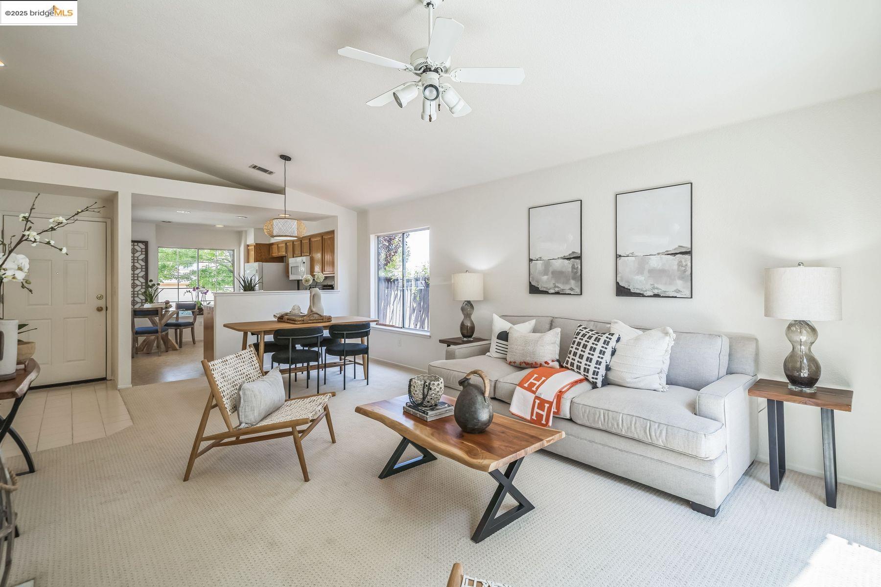 Detail Gallery Image 4 of 28 For 570 Fletcher St, Bay Point,  CA 94565 - 3 Beds | 2 Baths