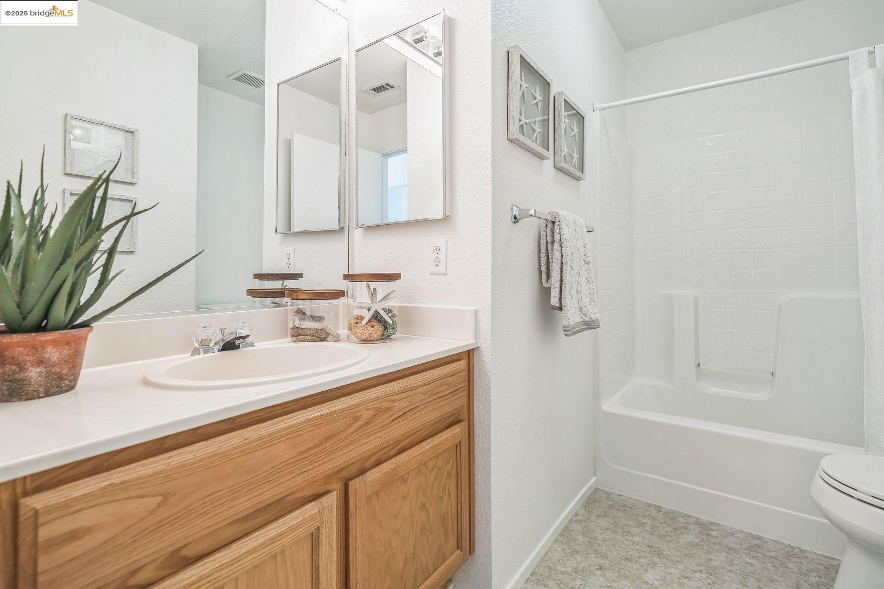 Detail Gallery Image 10 of 28 For 570 Fletcher St, Bay Point,  CA 94565 - 3 Beds | 2 Baths