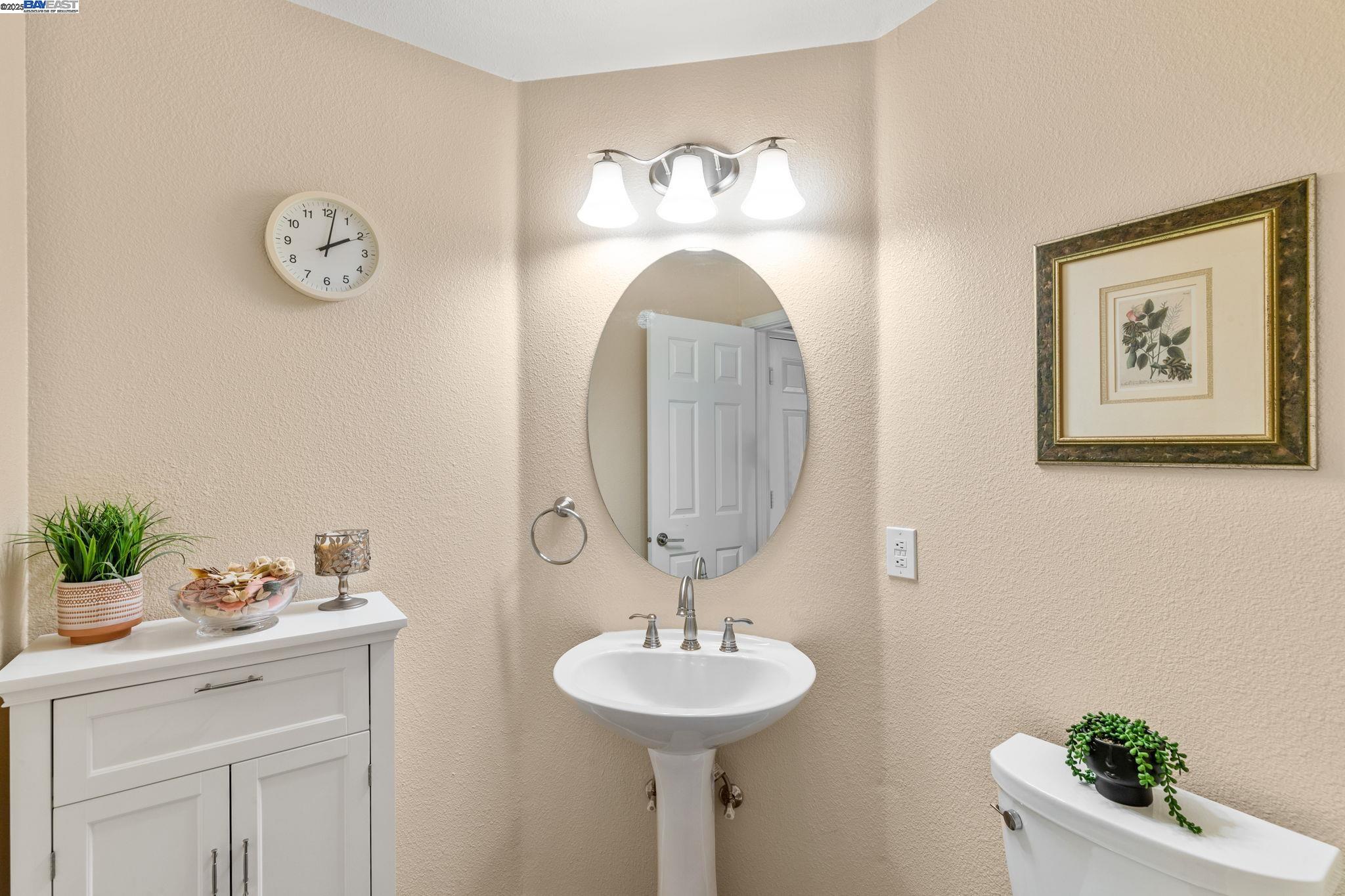 Detail Gallery Image 15 of 46 For 8503 Mahogany Pl, Newark,  CA 94560 - 4 Beds | 2/1 Baths