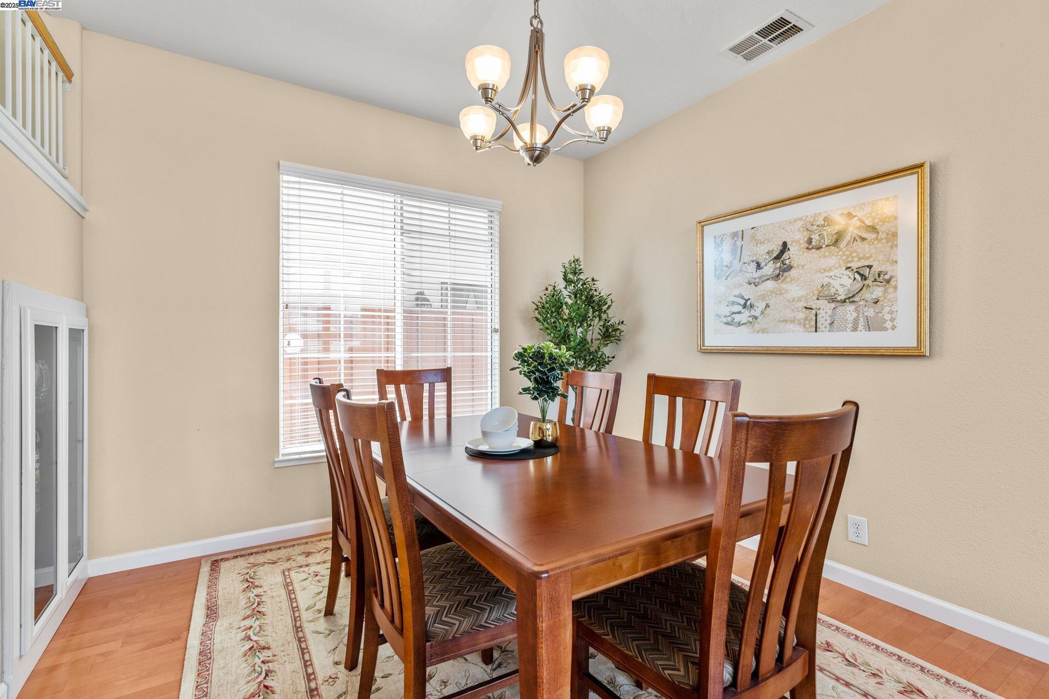 Detail Gallery Image 8 of 46 For 8503 Mahogany Pl, Newark,  CA 94560 - 4 Beds | 2/1 Baths