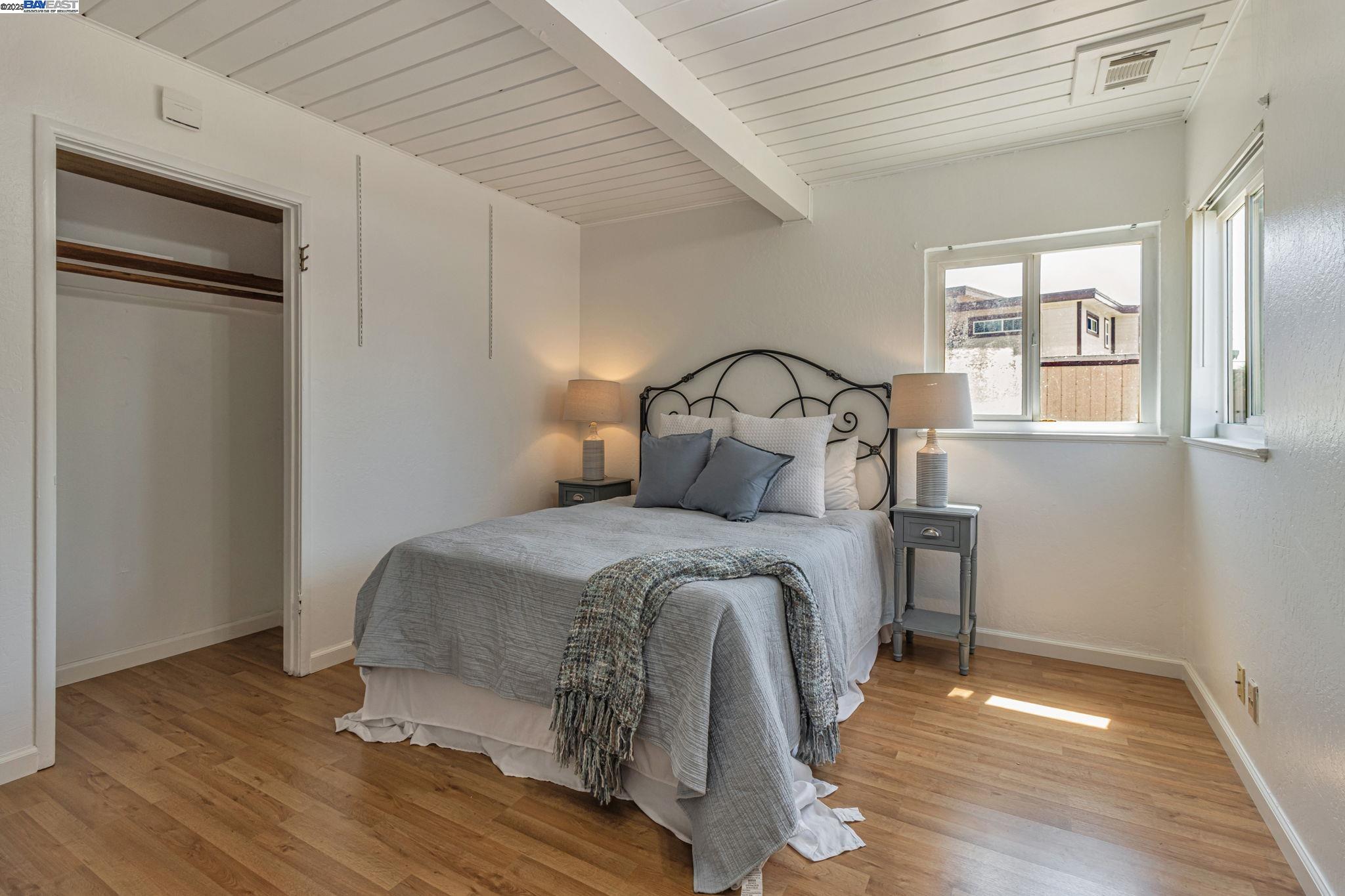 Detail Gallery Image 15 of 33 For 10297 Chrisland Ct, San Jose,  CA 95127 - 5 Beds | 2 Baths