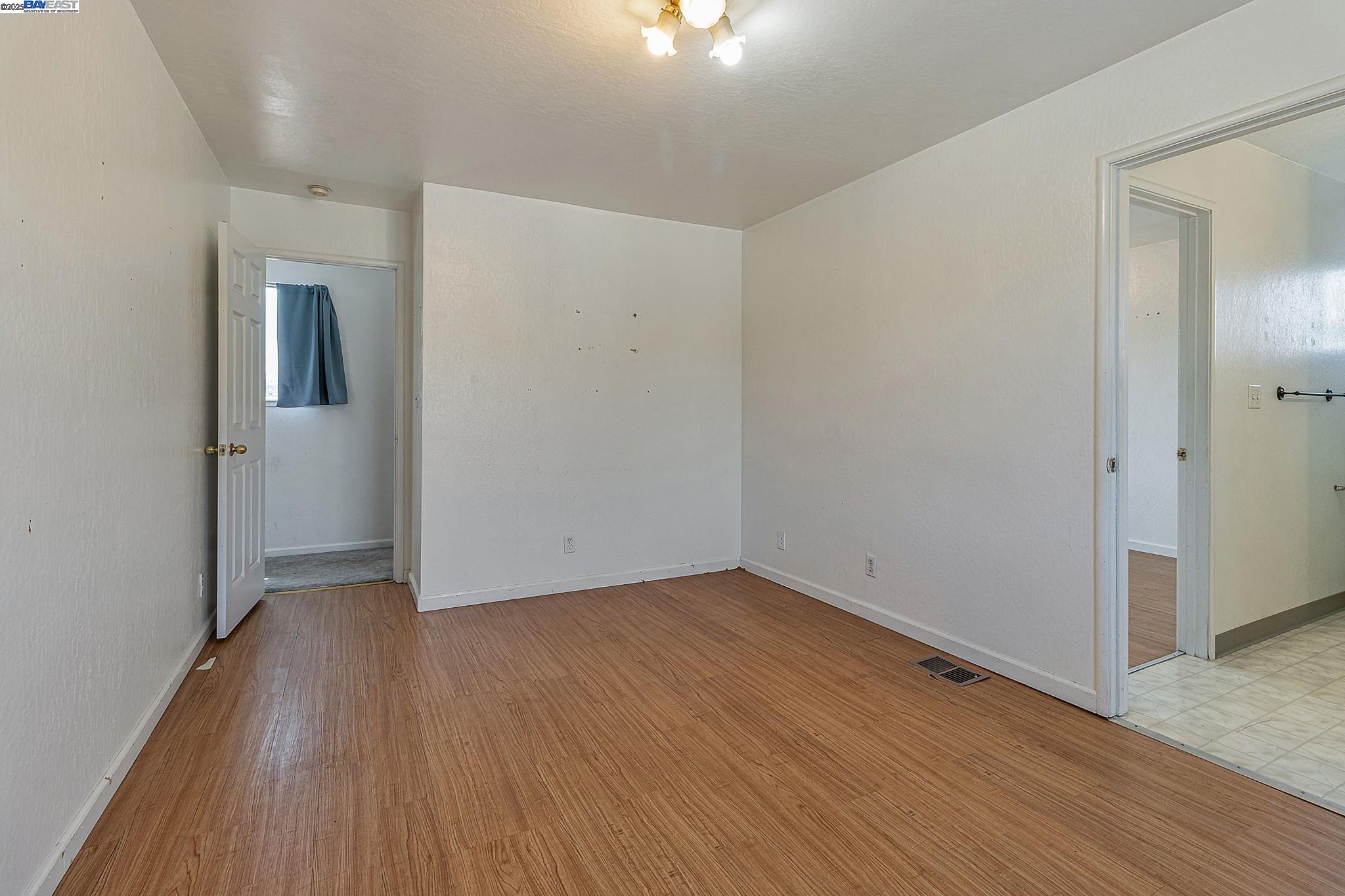 Detail Gallery Image 20 of 33 For 10297 Chrisland Ct, San Jose,  CA 95127 - 5 Beds | 2 Baths