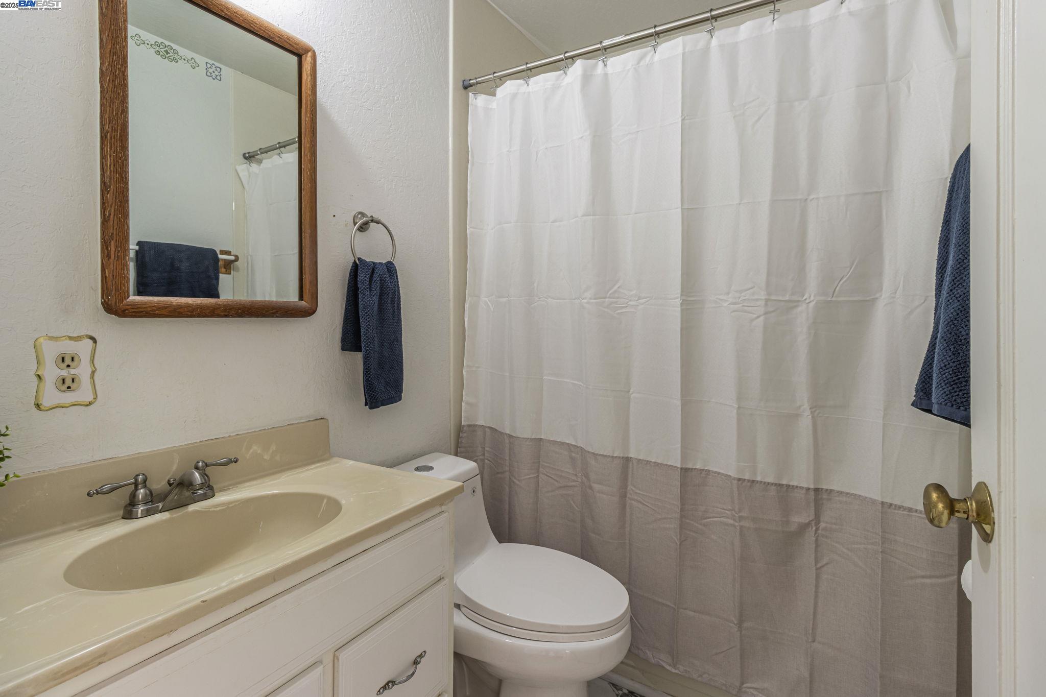 Detail Gallery Image 25 of 33 For 10297 Chrisland Ct, San Jose,  CA 95127 - 5 Beds | 2 Baths