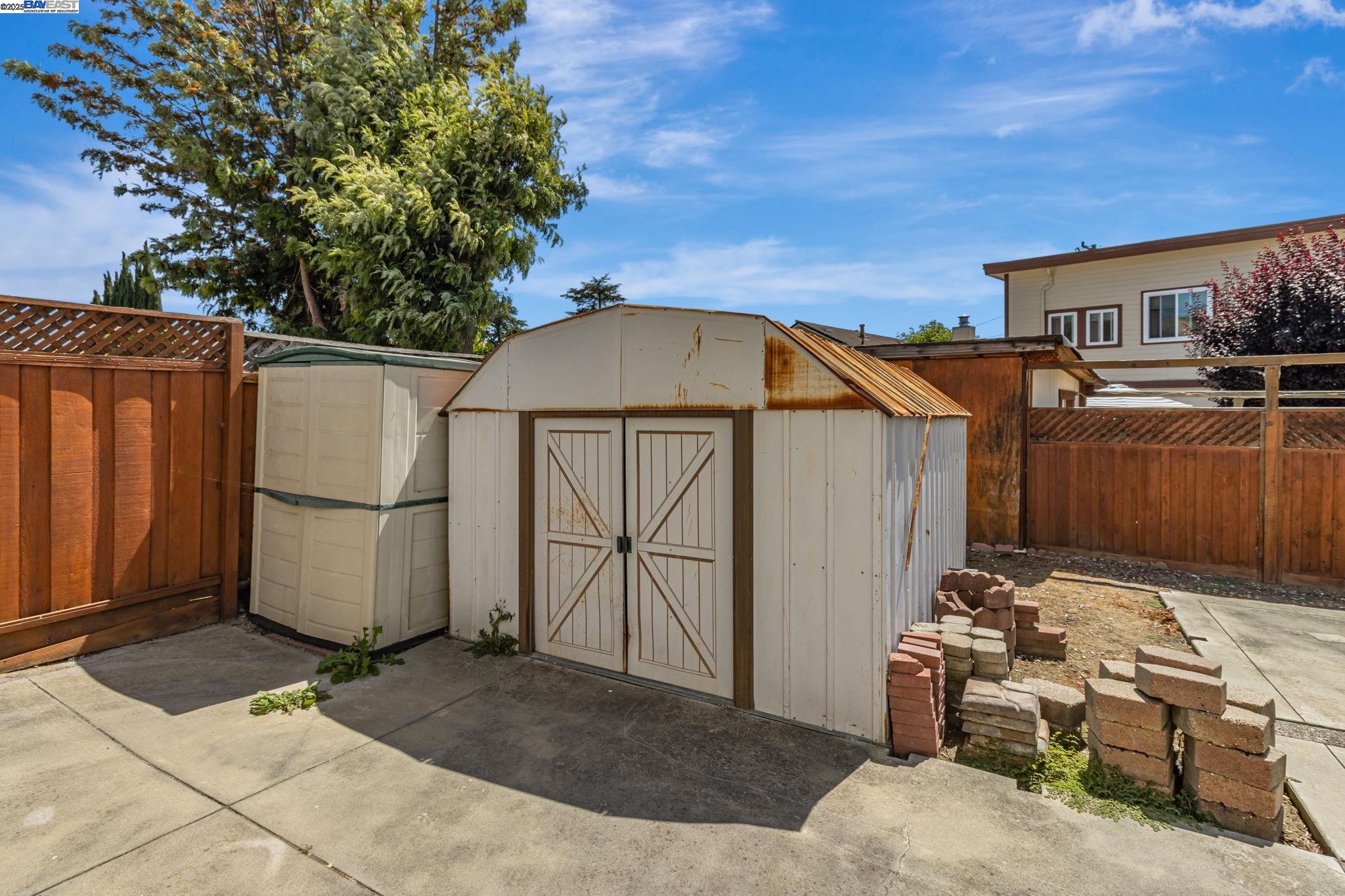 Detail Gallery Image 33 of 33 For 10297 Chrisland Ct, San Jose,  CA 95127 - 5 Beds | 2 Baths