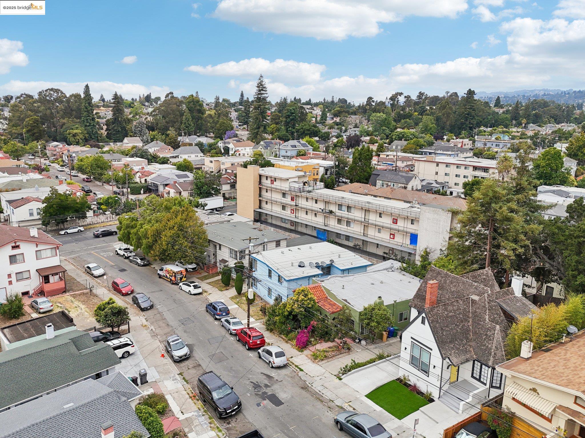 Detail Gallery Image 19 of 27 For 3218 Hyde St, Oakland,  CA 94601 - 4 Beds | 4 Baths