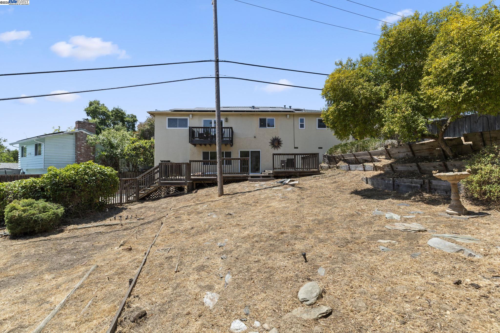Detail Gallery Image 27 of 31 For 24836 Canyon View Ct, Hayward,  CA 94541 - 3 Beds | 2 Baths