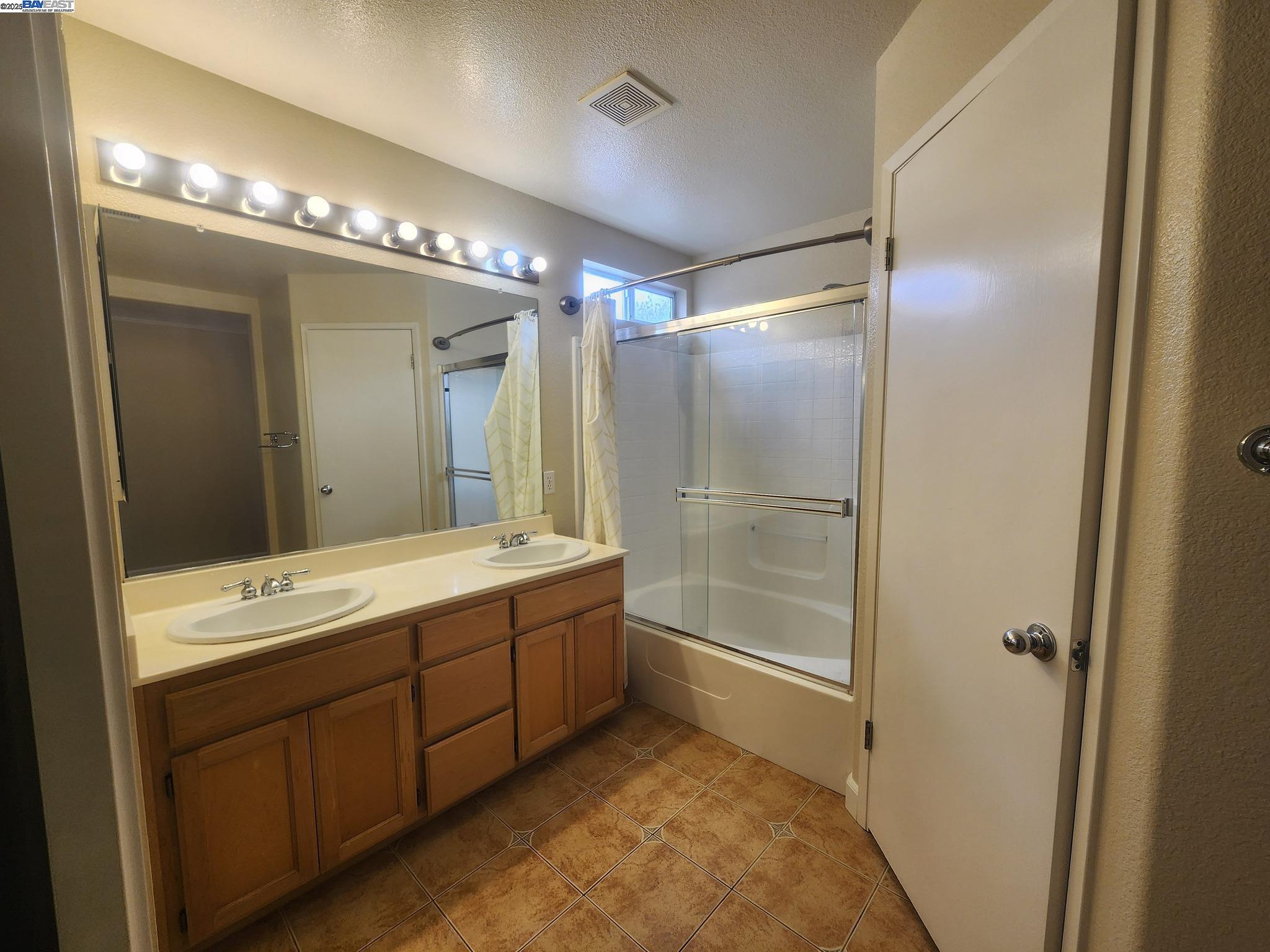 4419 Terra Cmn, Fremont, California 94536, 4 Bedrooms Bedrooms, 7 Rooms Rooms,2 BathroomsBathrooms,Residential Lease,For Rent,4419 Terra Cmn,41102630