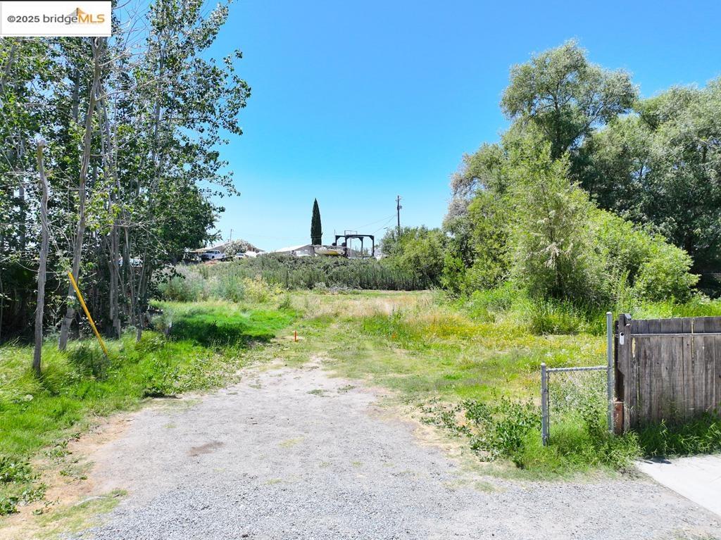 Detail Gallery Image 6 of 7 For 424 Park Ln, Bethel Island,  CA 94511 - – Beds | – Baths