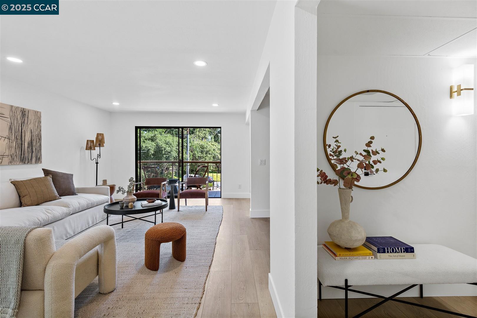 Photo #6: 41102632 Listing 