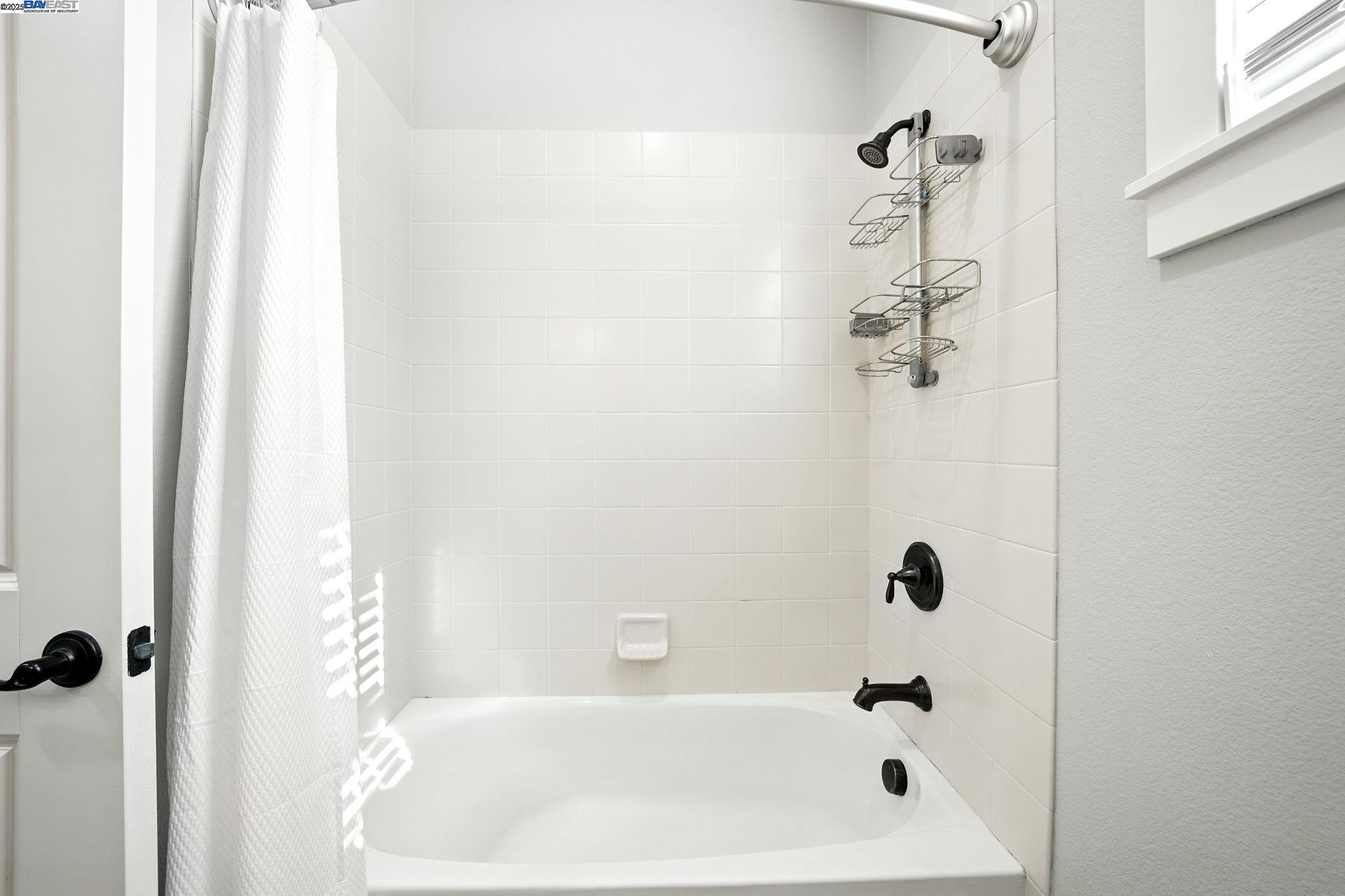 Photo #17: 41102637 Listing: Photo #17