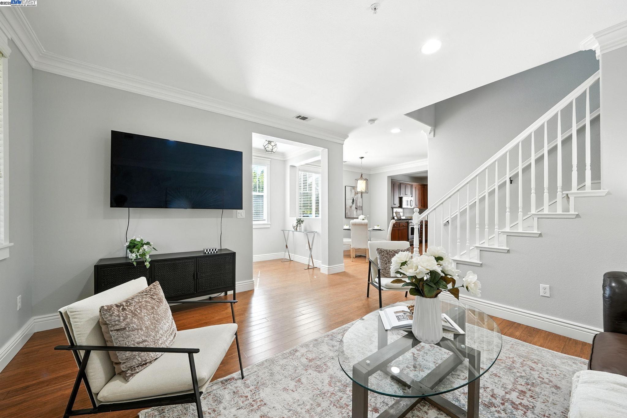 Photo #5: 41102637 Listing 