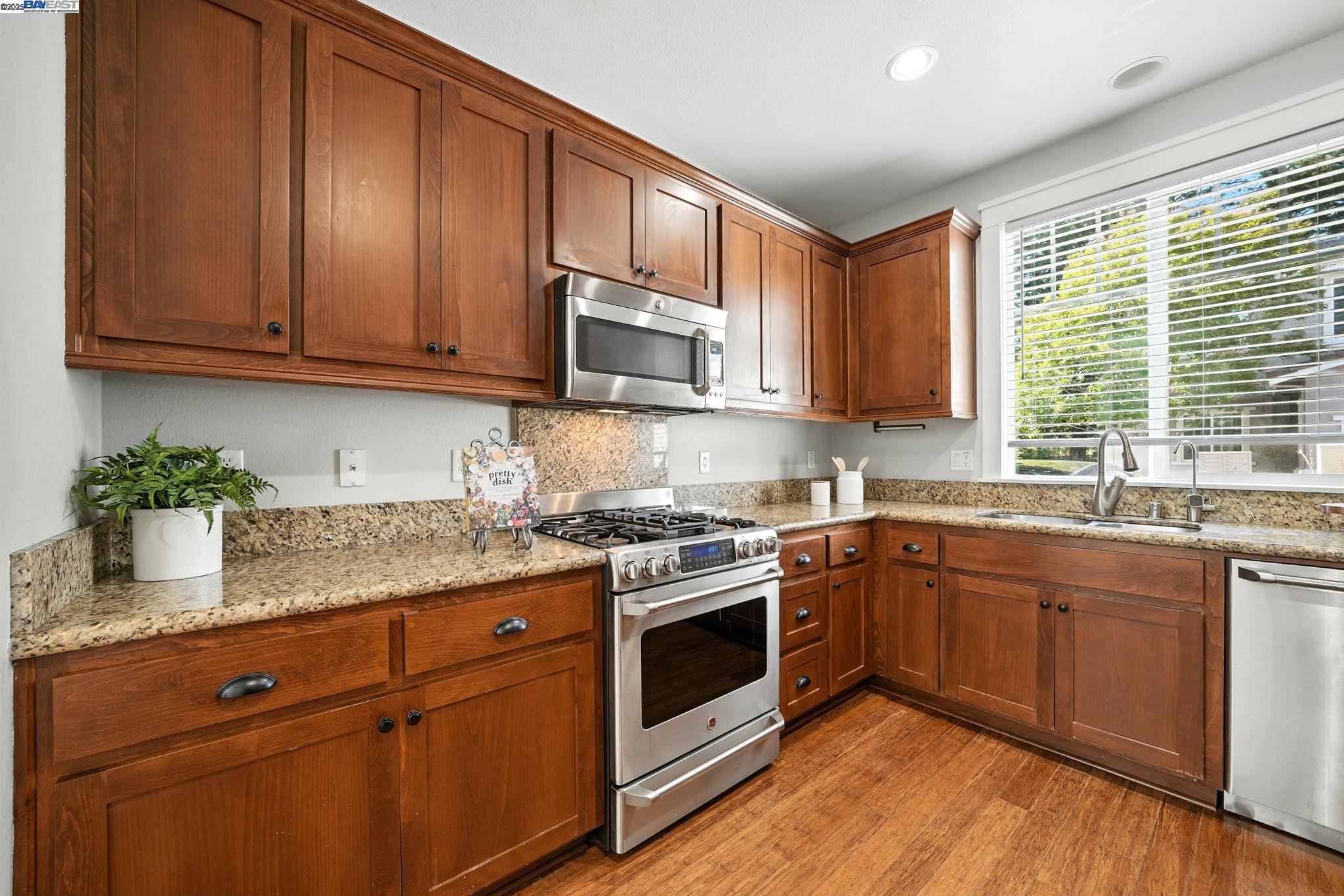 Photo #9: 41102637 Listing: Photo #9