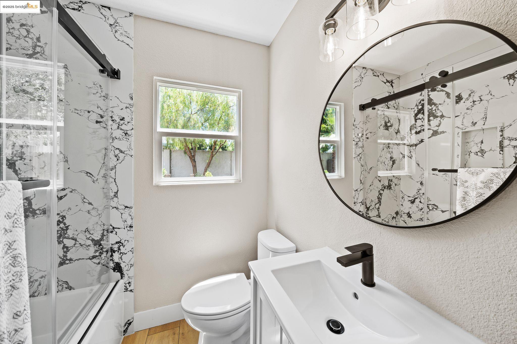 Detail Gallery Image 30 of 51 For 116 Oak Pl, Pittsburg,  CA 94565 - 3 Beds | 1 Baths